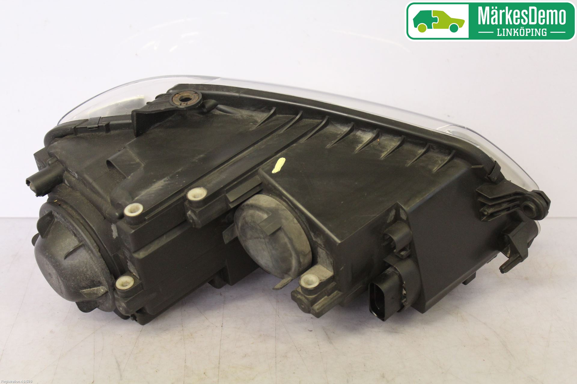 Volkswagen VW TOURAN 03-10 Frontlykt Venstre