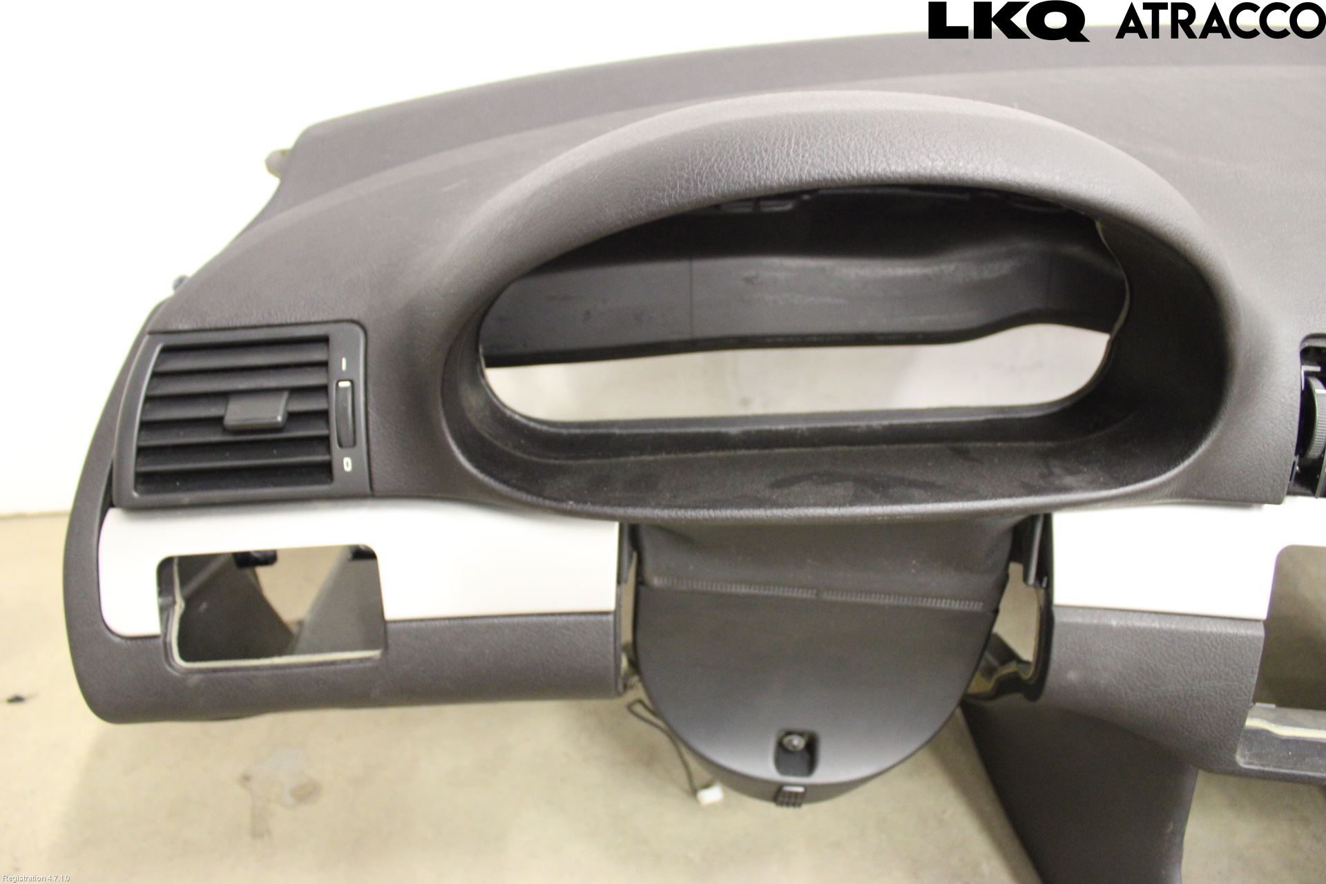 BMW 3 E46      98-05 Dashbord
