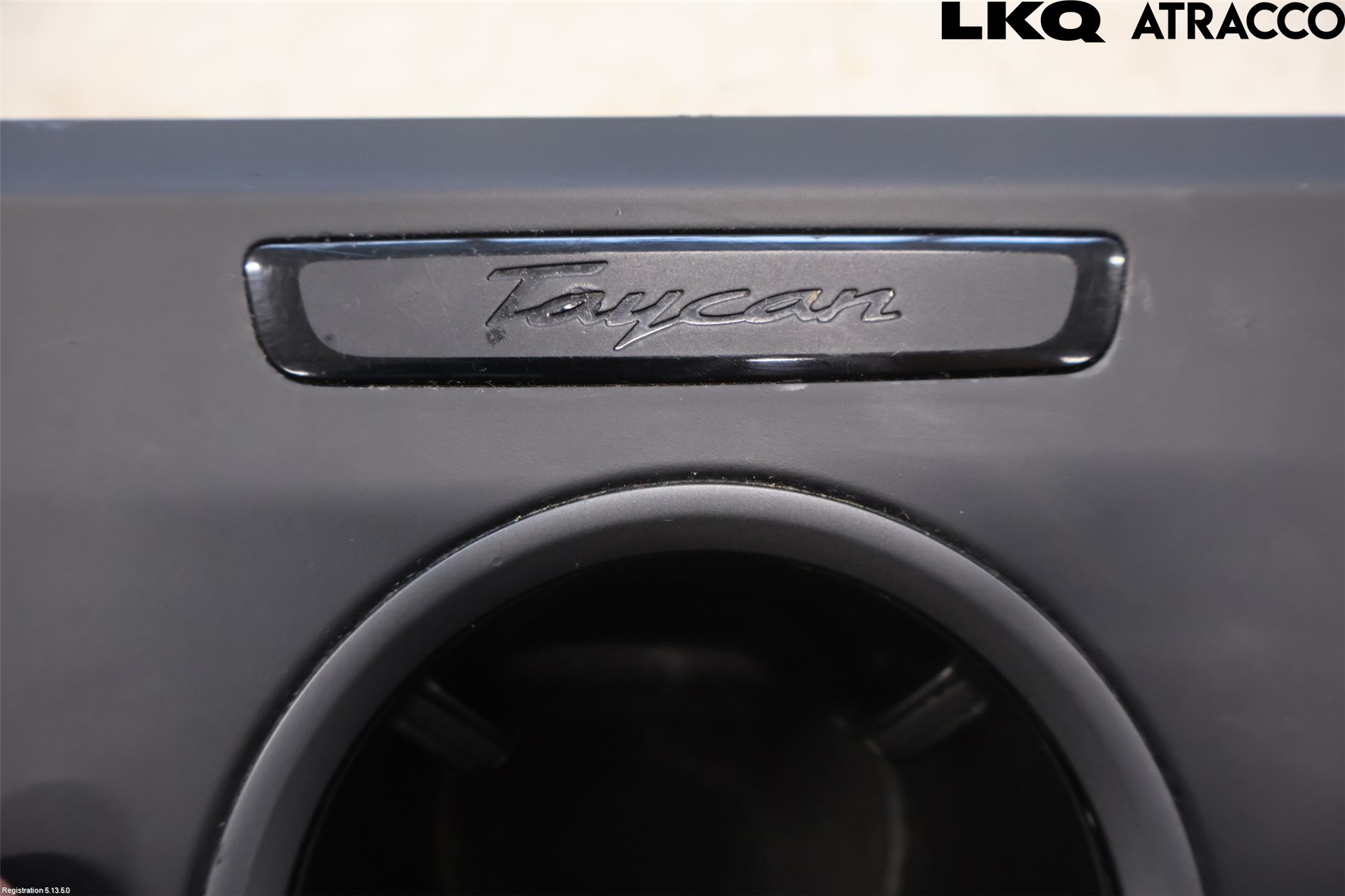 Porsche TAYCAN 20- Innr Koppholder
