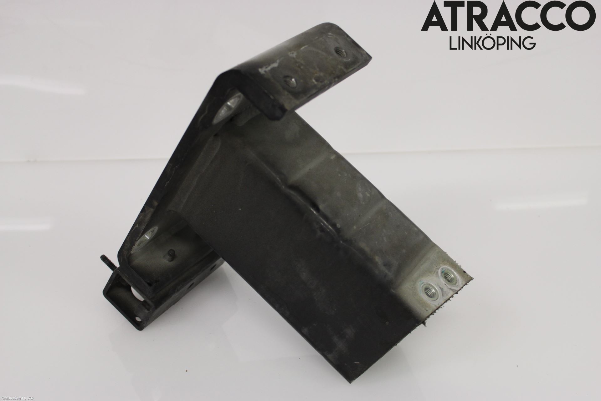 Landrover RANGE ROVER (L405) 13-21 Støtfanger Foran Feste