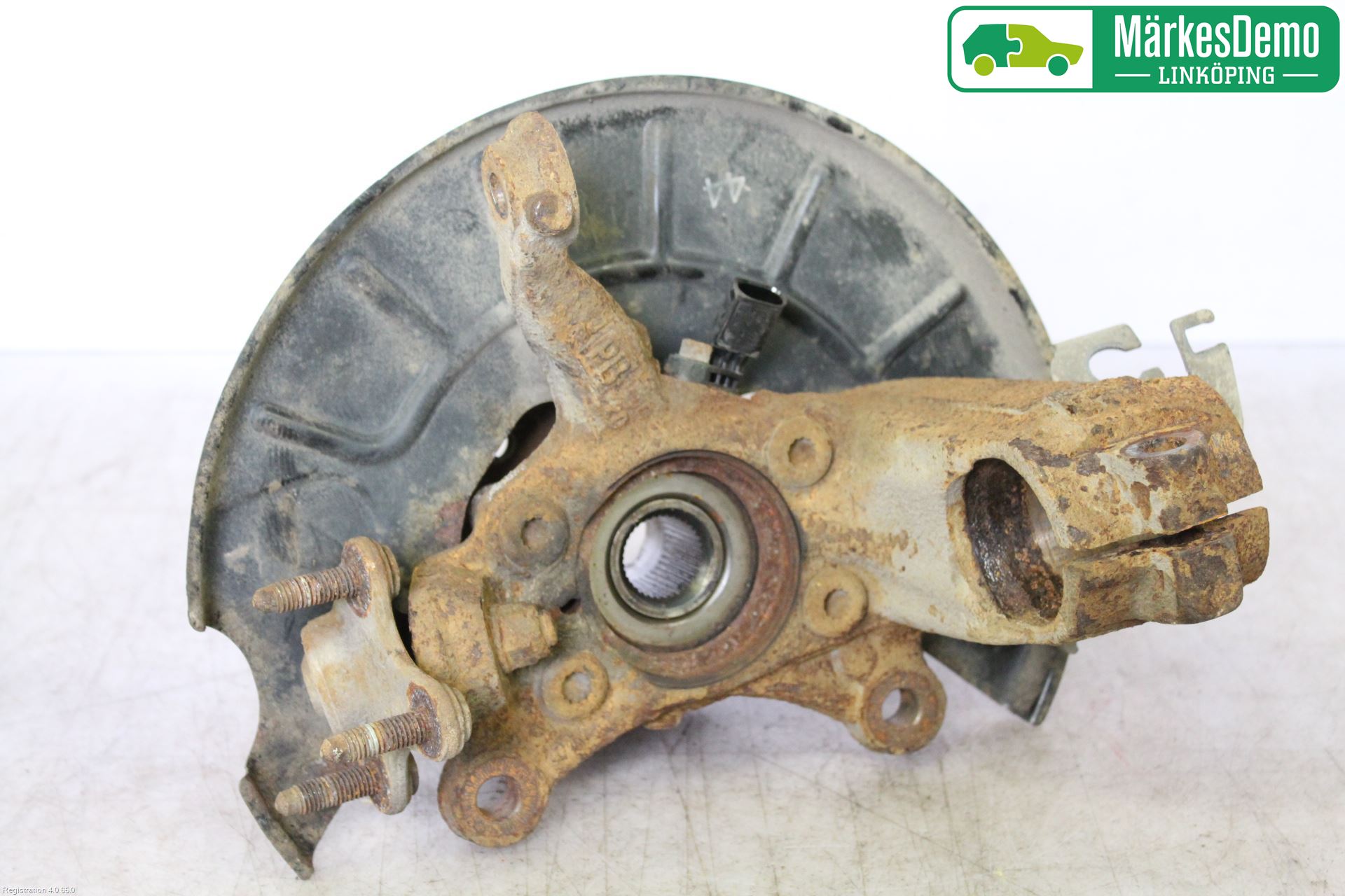 Volkswagen VW GOLF PLUS/CROSS GOLF 04-14 Spindel Vf