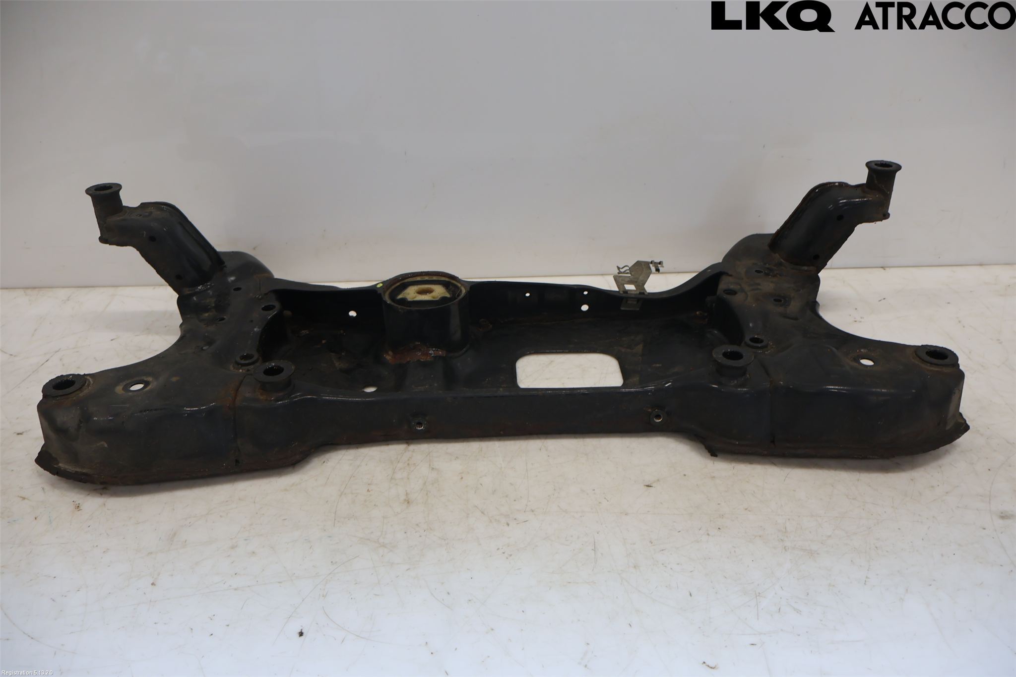 Volkswagen VW CADDY 11-15 Forstillingsbjelke(Tvergående)