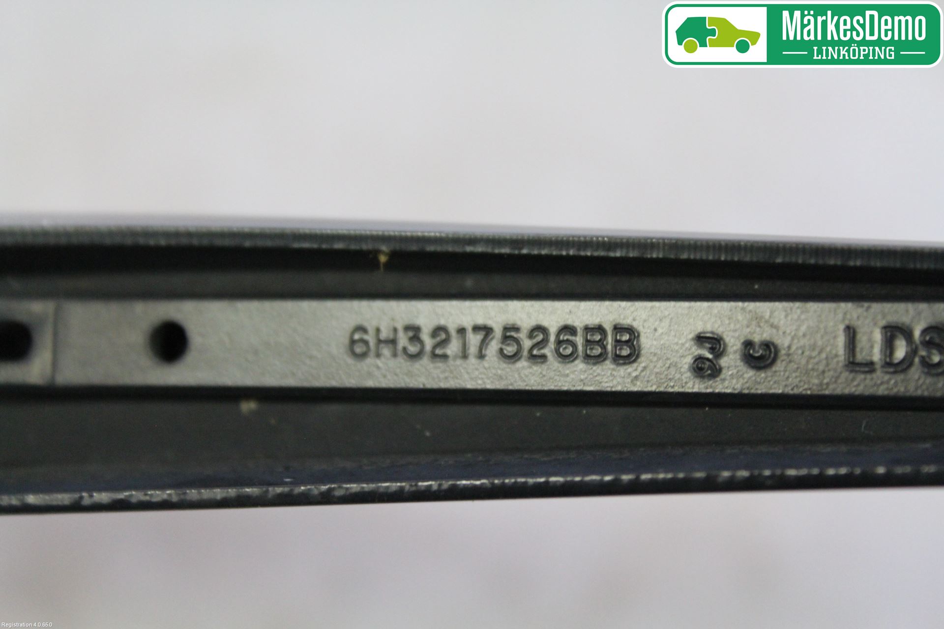 Landrover LAND ROVER DISCOVERY 4 10-16 Viskerarm-Armer Frontrute