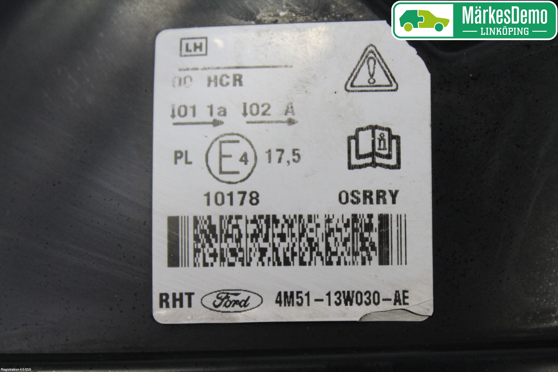 Ford FOCUS     04-07 Frontlykt Venstre