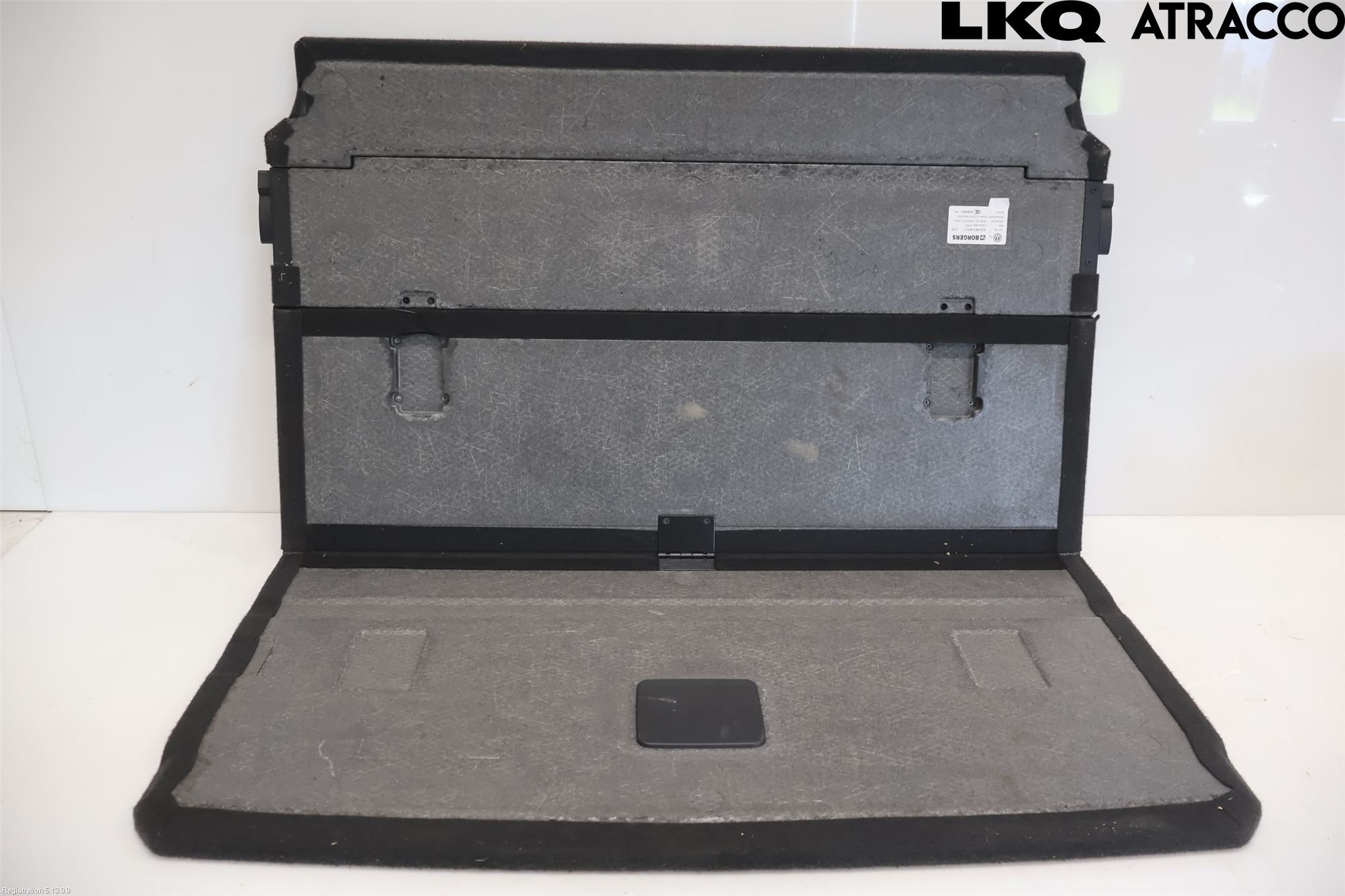 Volkswagen VW PASSAT 15-19 Bakluke Bun (Utgår 5023)