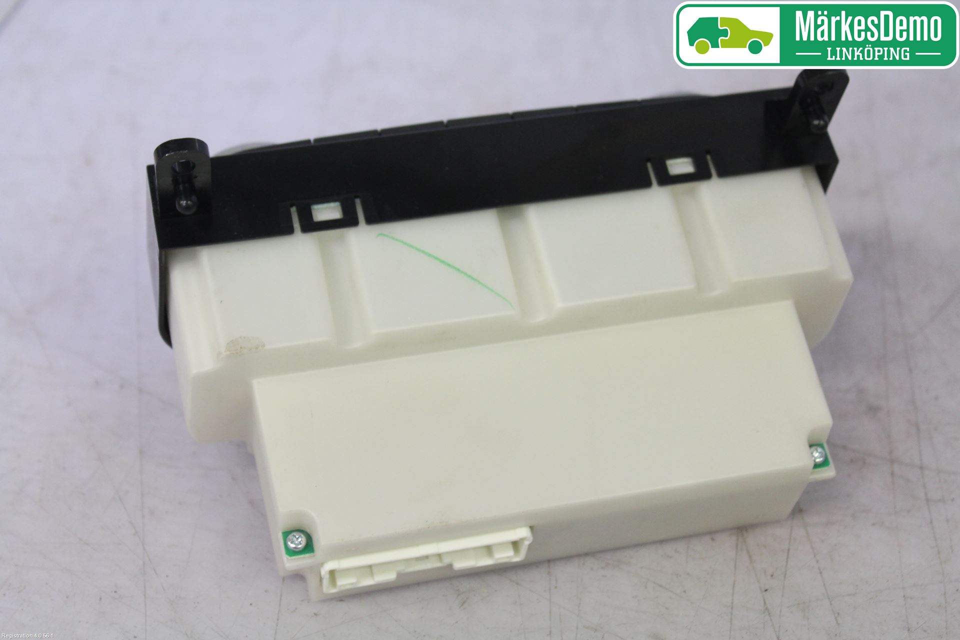 Nissan QASHQAI+2  08-10 Varme Ac Betjening-Display
