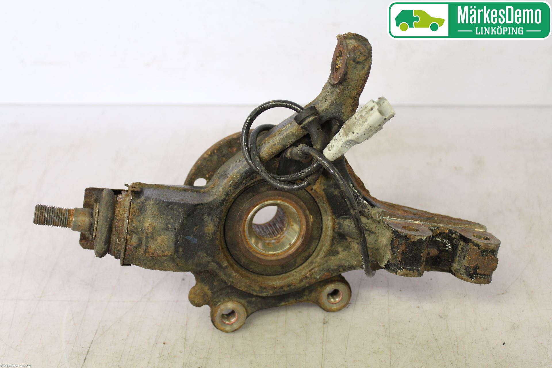 Peugeot PARTNER 08-15 Spindel Vf