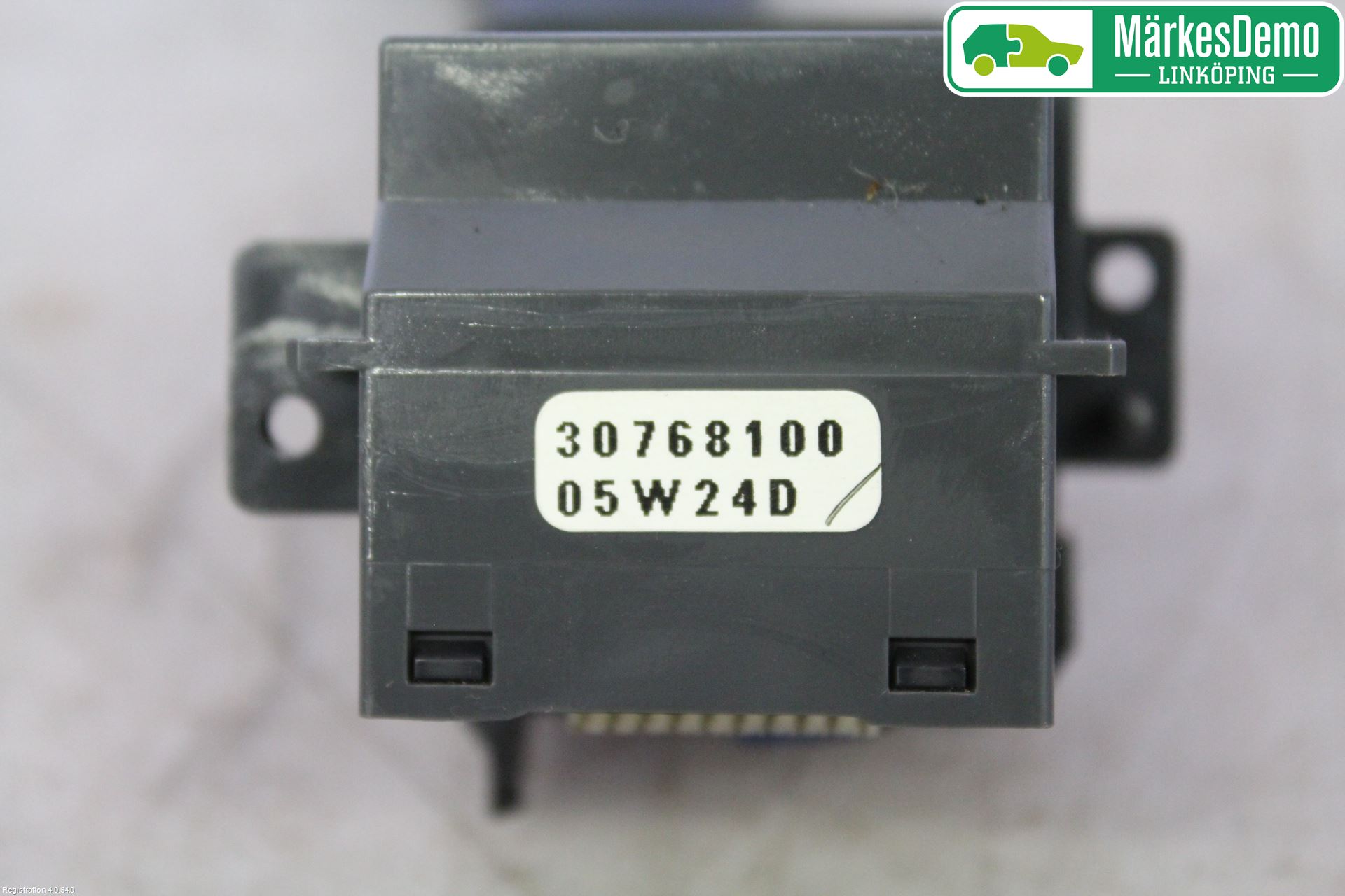 Volvo V70 05-08 Bryter Ratt Visker - Spyler