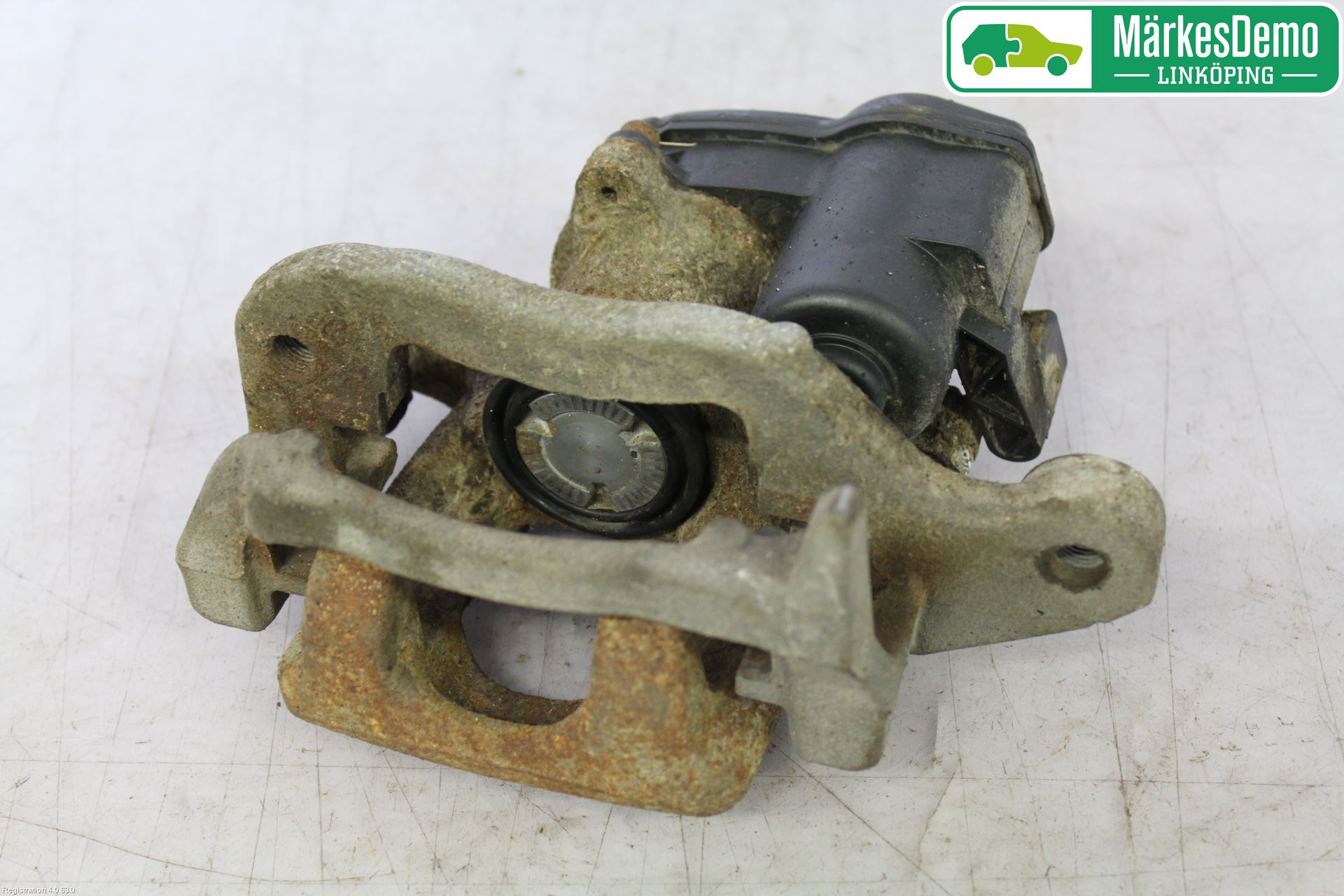 Nissan QASHQAI 14-17 Bremsecaliper Bak Venstre