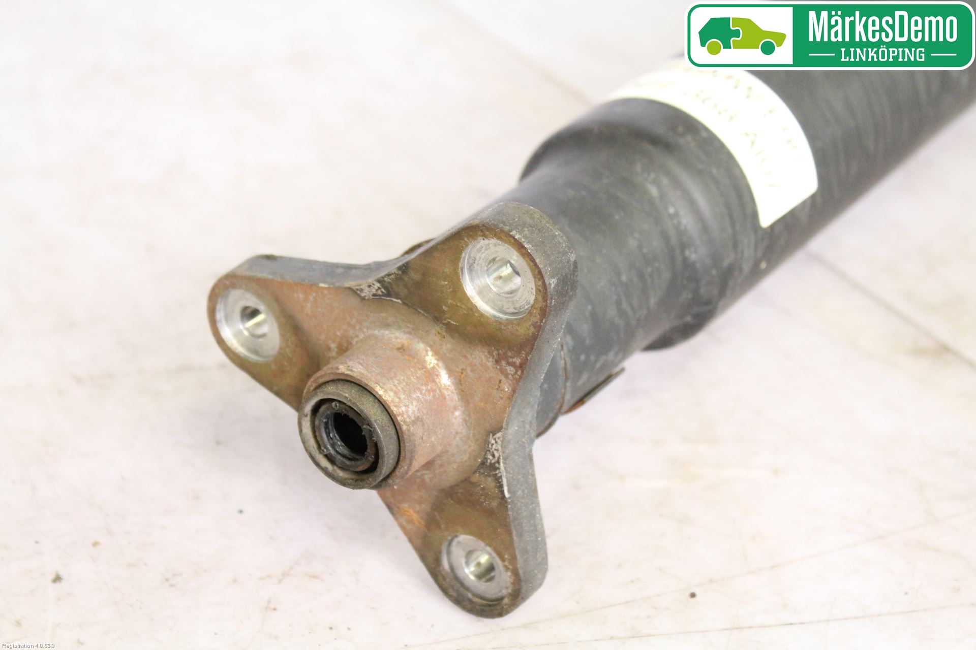 BMW 3 E90/91 SED/TOU 05-12 Mellomaksel Kompl