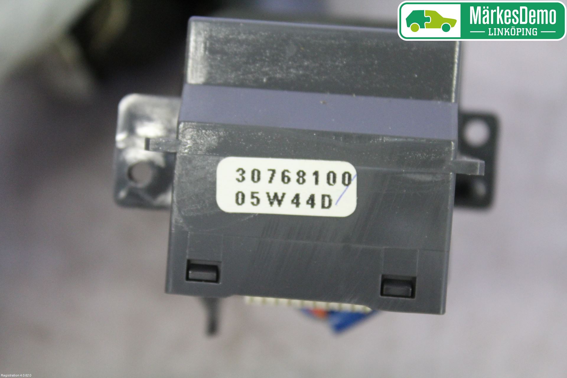 Volvo V70 05-08 Bryter Ratt Visker - Spyler