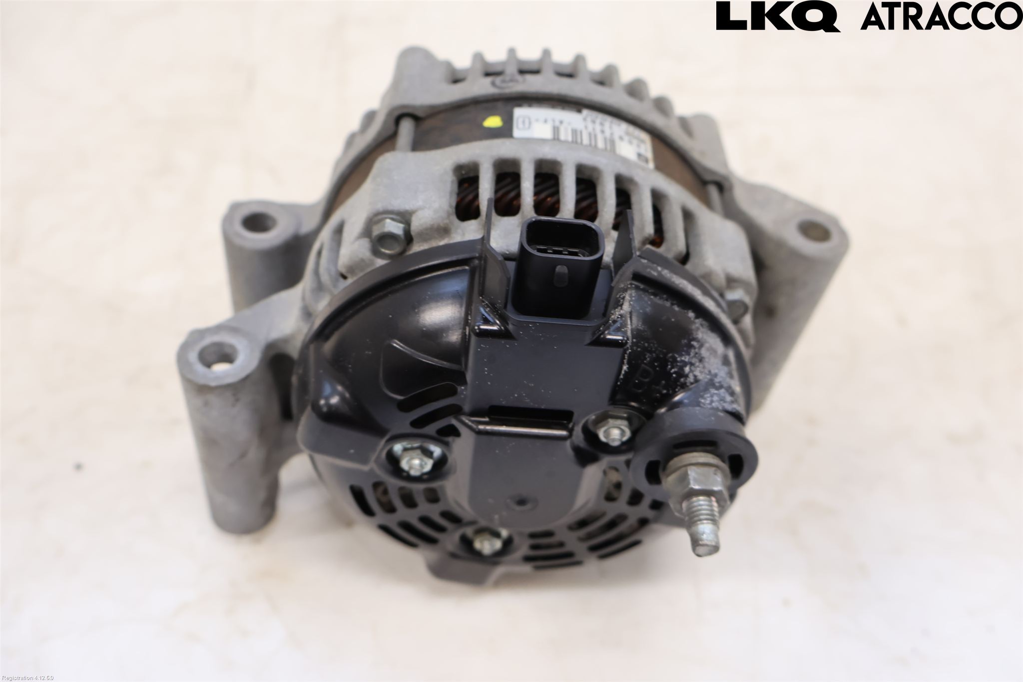Opel INSIGNIA 17- Dynamo