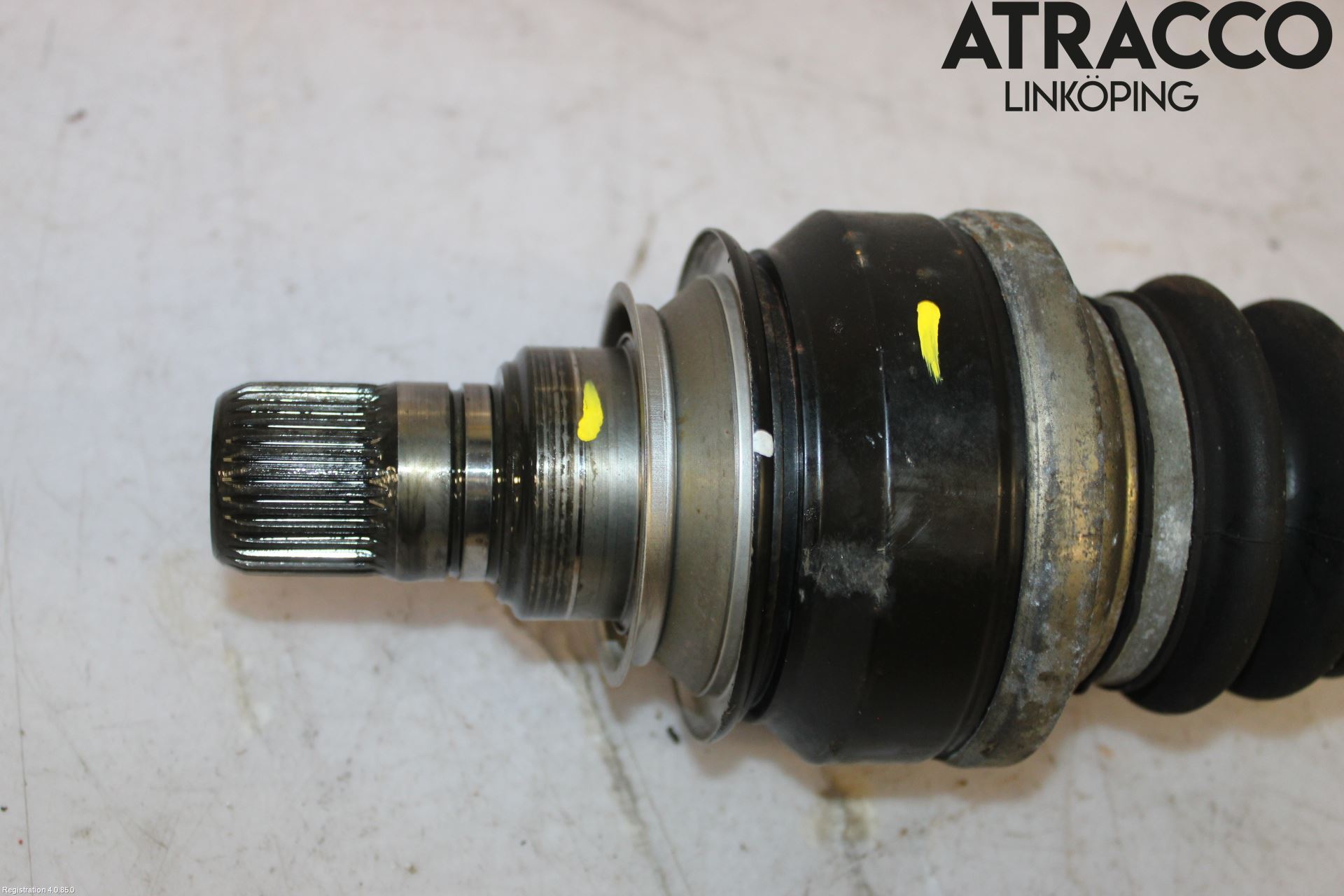 BMW 5 F10/F11/F18 09-17 Drivaksel Bak Kompl Venstre