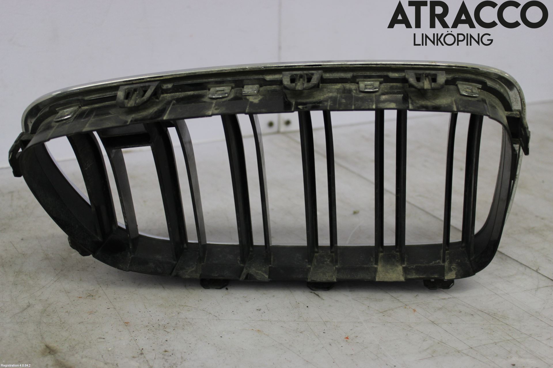BMW 5 F10/F11/F18 09-17 Grilldel Venstre