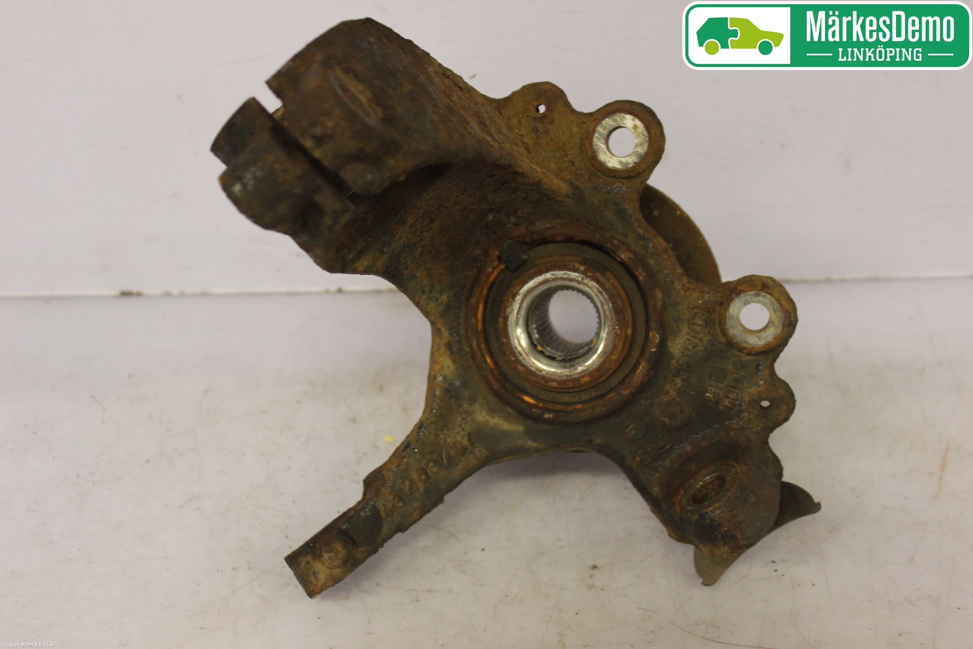 Ford FOCUS     04-07 Spindel Vf