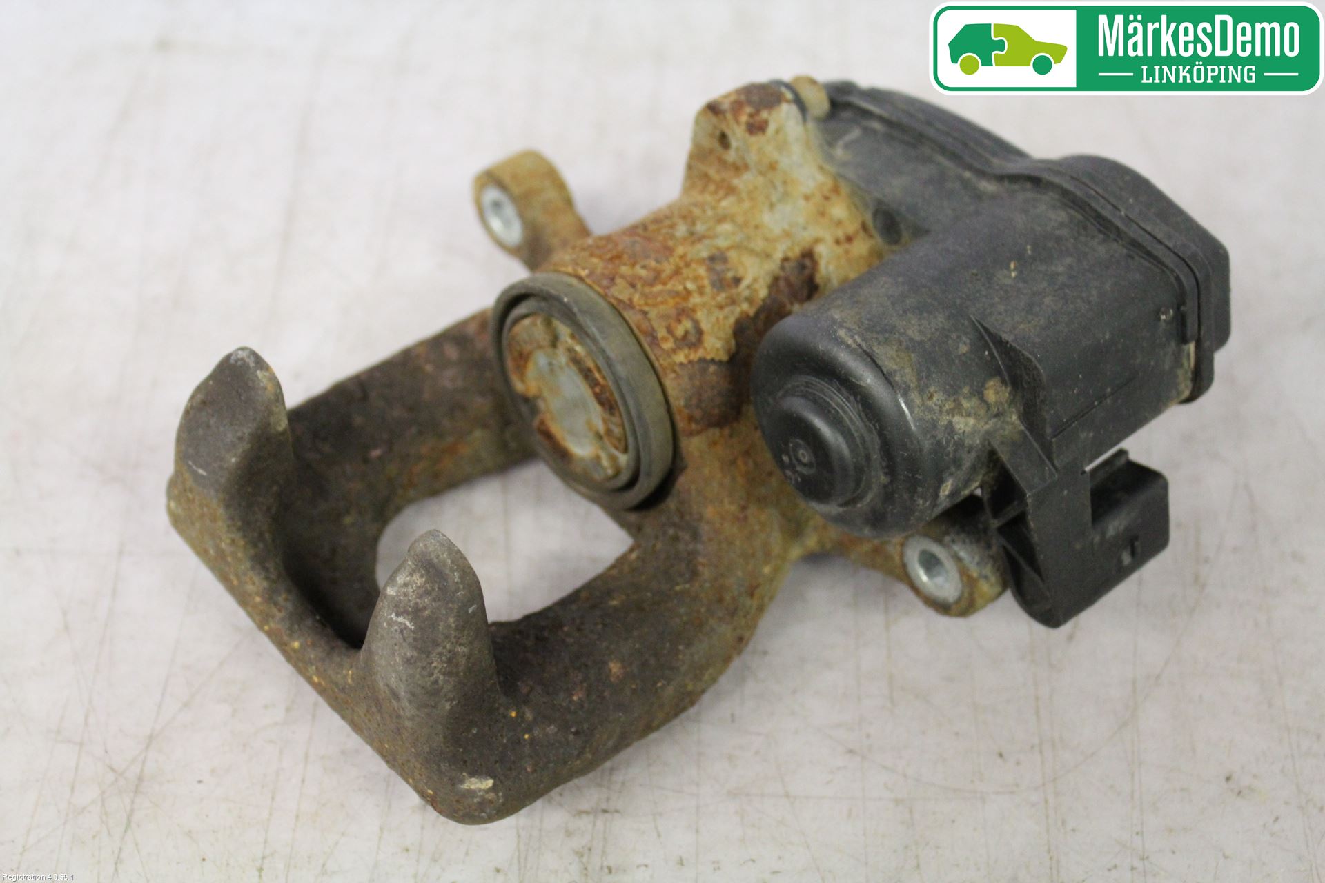 Nissan QASHQAI 14-17 Bremsecaliper Bak Venstre