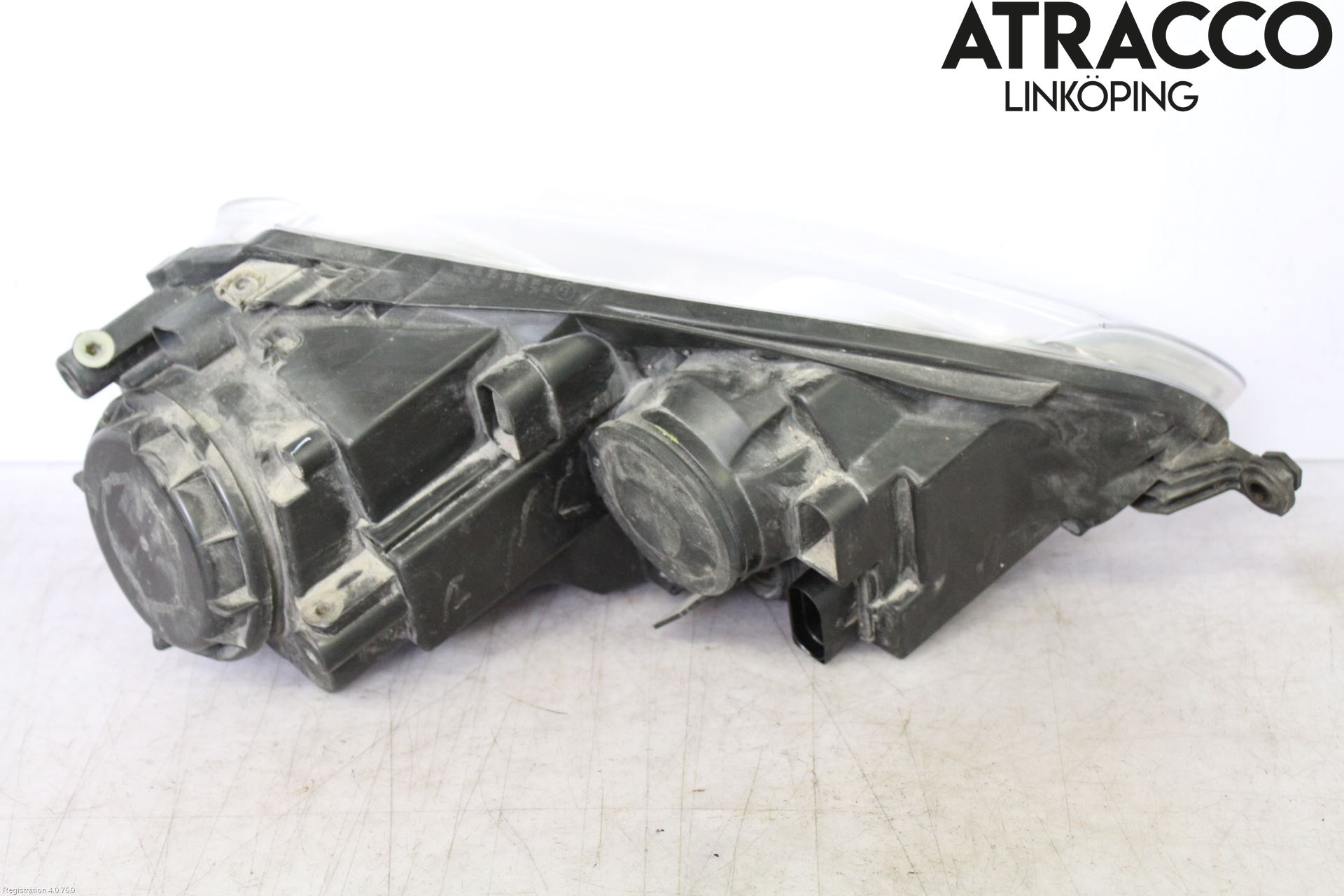 Volkswagen VW GOLF V 04-09 Frontlykt Venstre