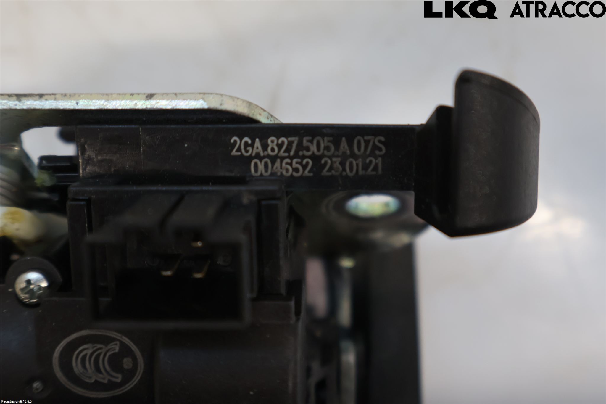 Volkswagen VW GOLF / E-GOLF VIII 20- Bakluke-Lokk Låsekasse