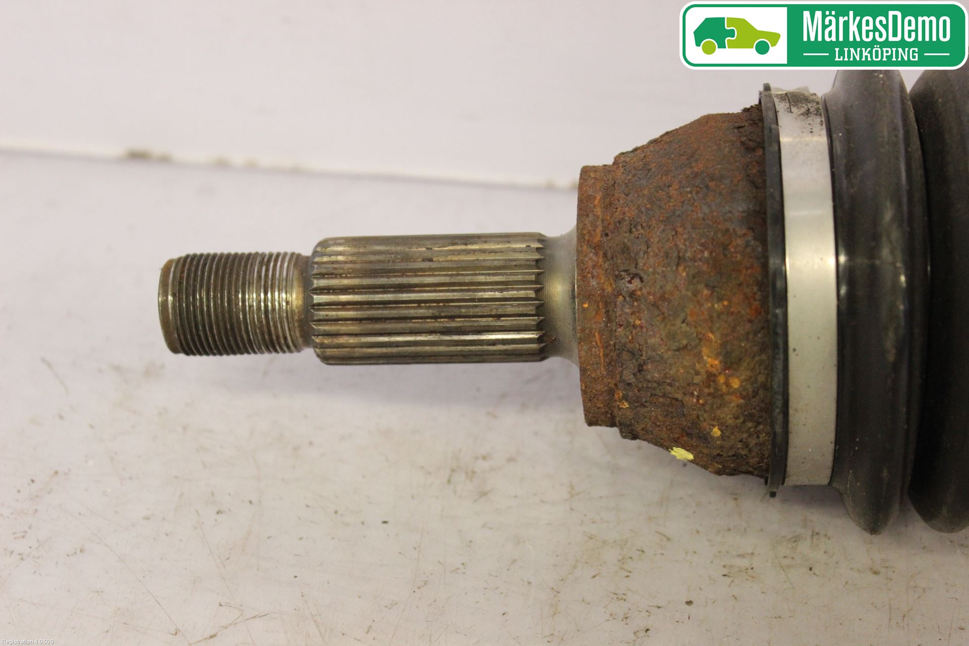 Ford FIESTA     02-05 Drivaksel Foran Kompl Venstre