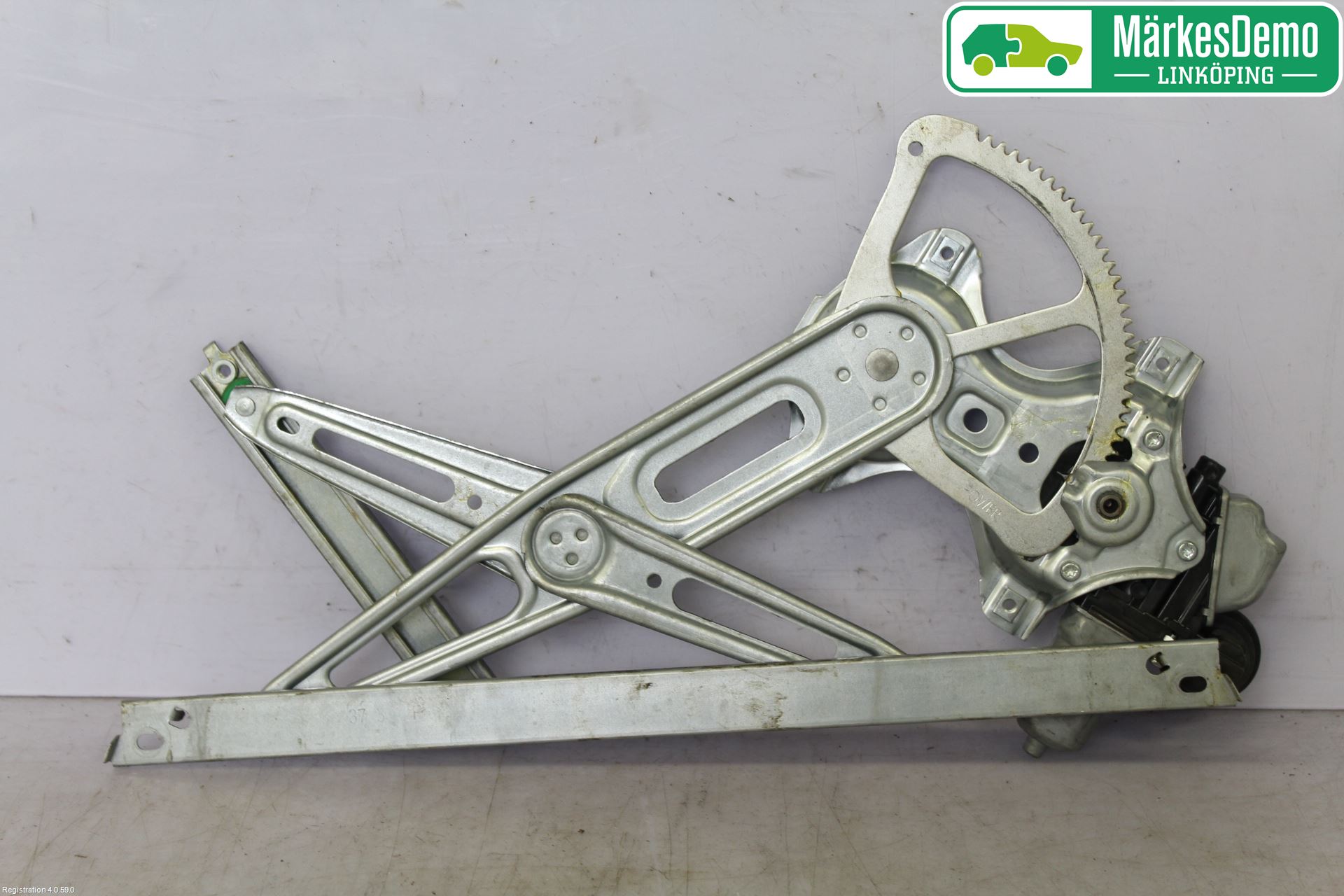 Toyota YARIS XP130 12-14 Vindusheis El Komp