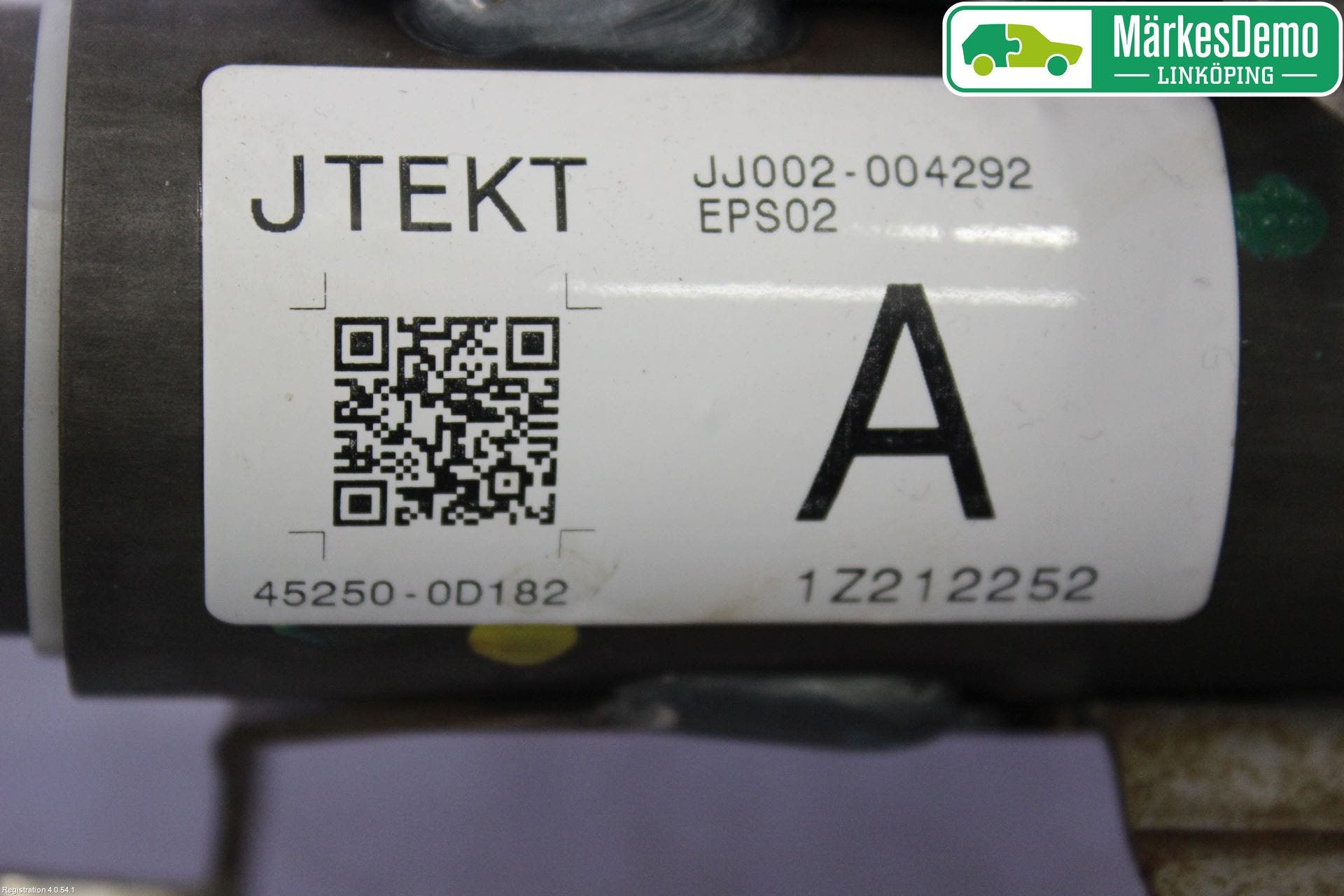 Toyota YARIS XP130 12-14 Rattakselaggregat Innebygd Servo