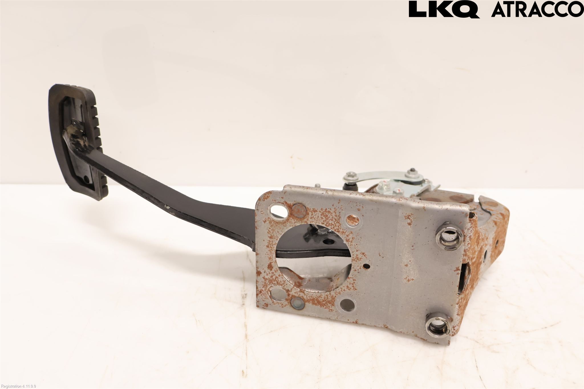 Mitsubishi OUTLANDER 13-21 Bremsepedal