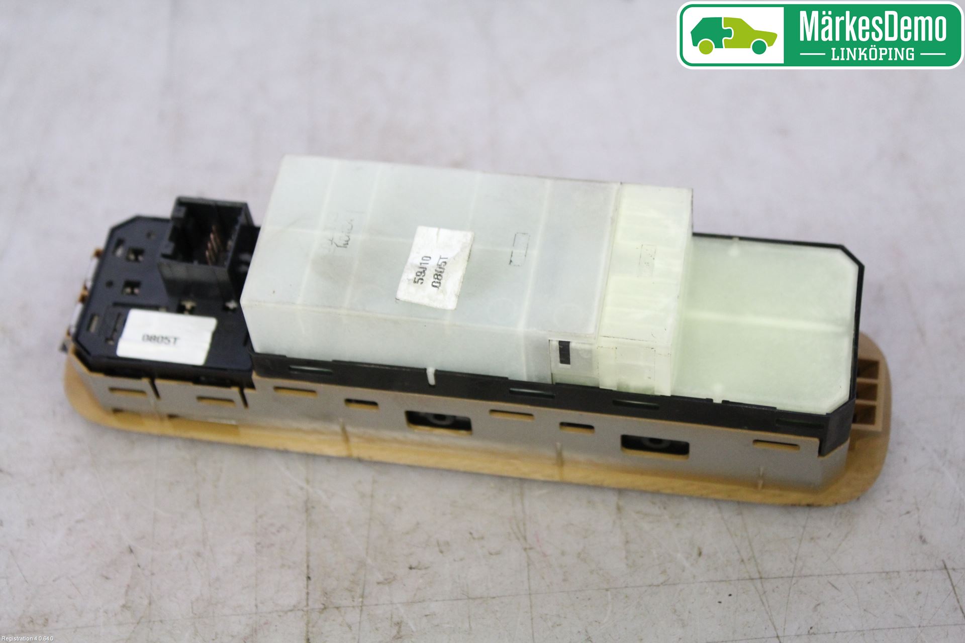 Suzuki LIANA Bryter Vindusheis