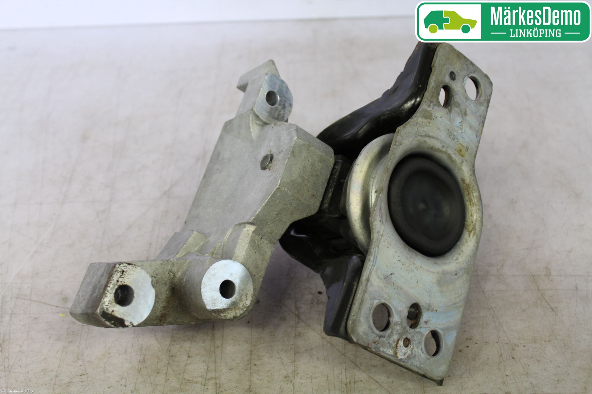 Nissan NOTE E11 06-14 Motor Feste Stål-Alu