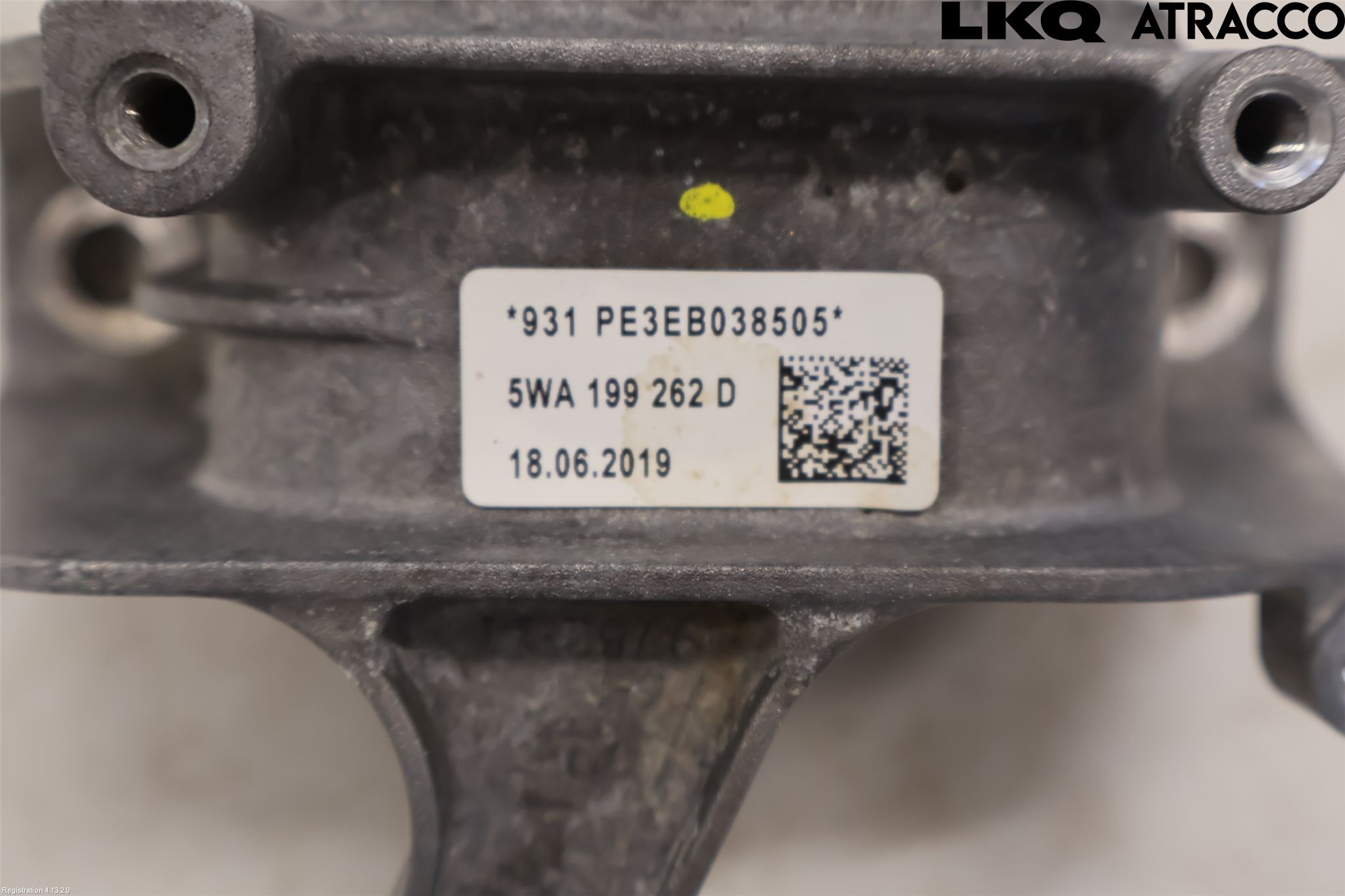 Volkswagen VW GOLF / E-GOLF VII 13-20 Motor Feste Stål-Alu