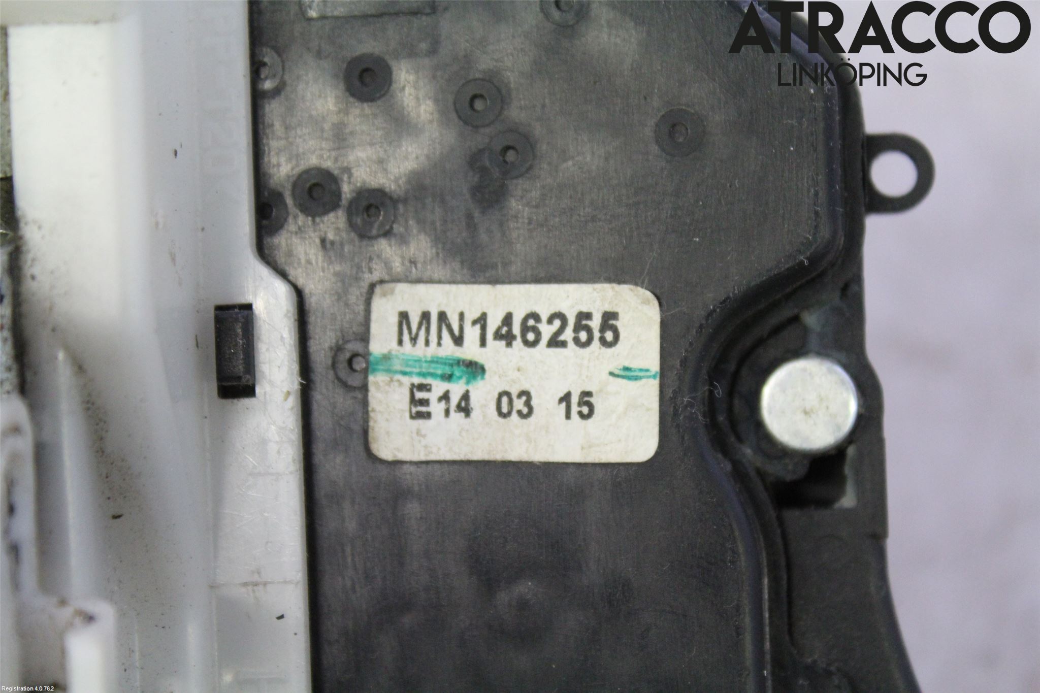 Mitsubishi L200 06-15 Dørlås - Låsekasse
