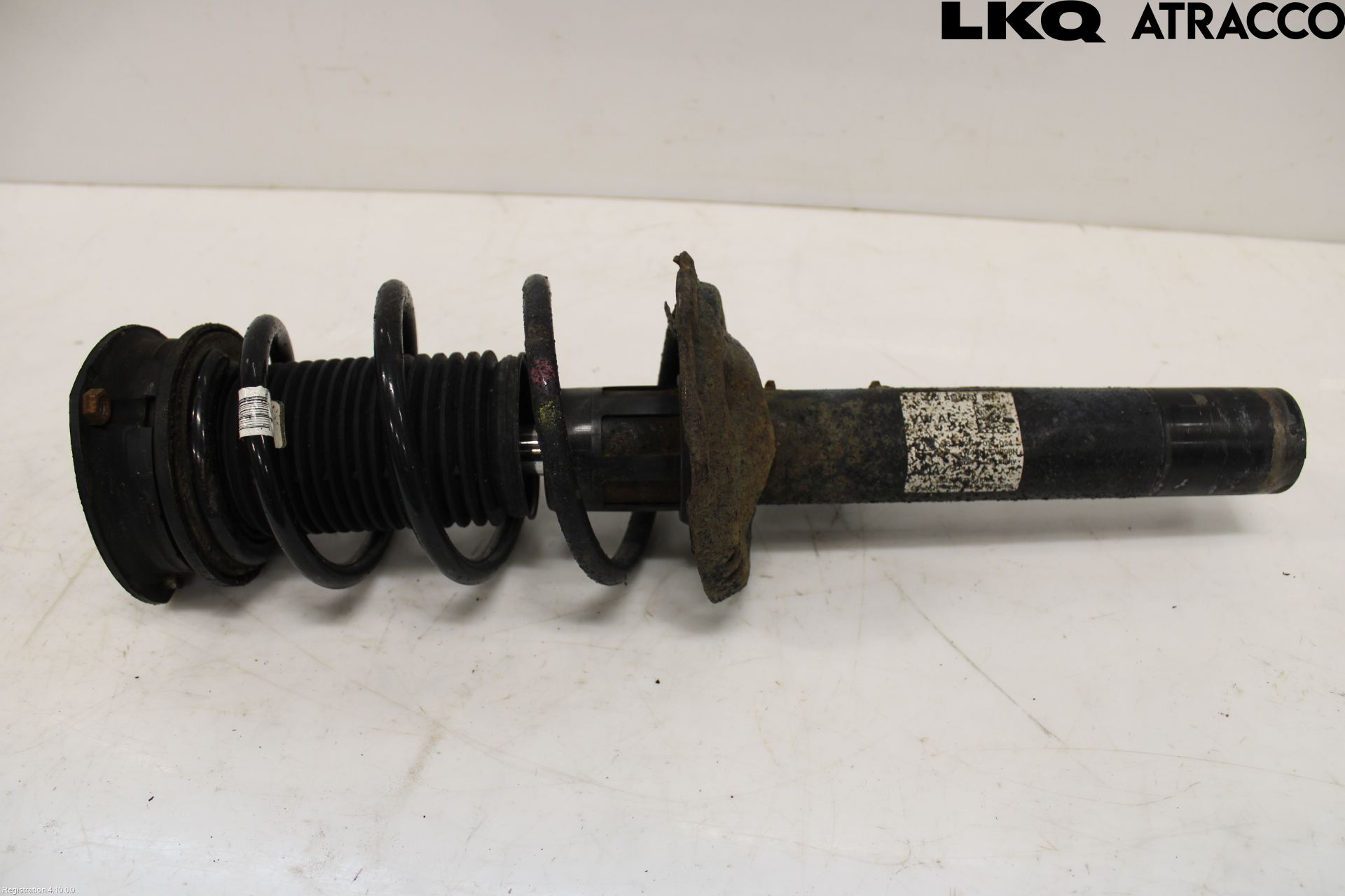 Volkswagen VW PASSAT 15-19 Fjærbein Foran Høyre