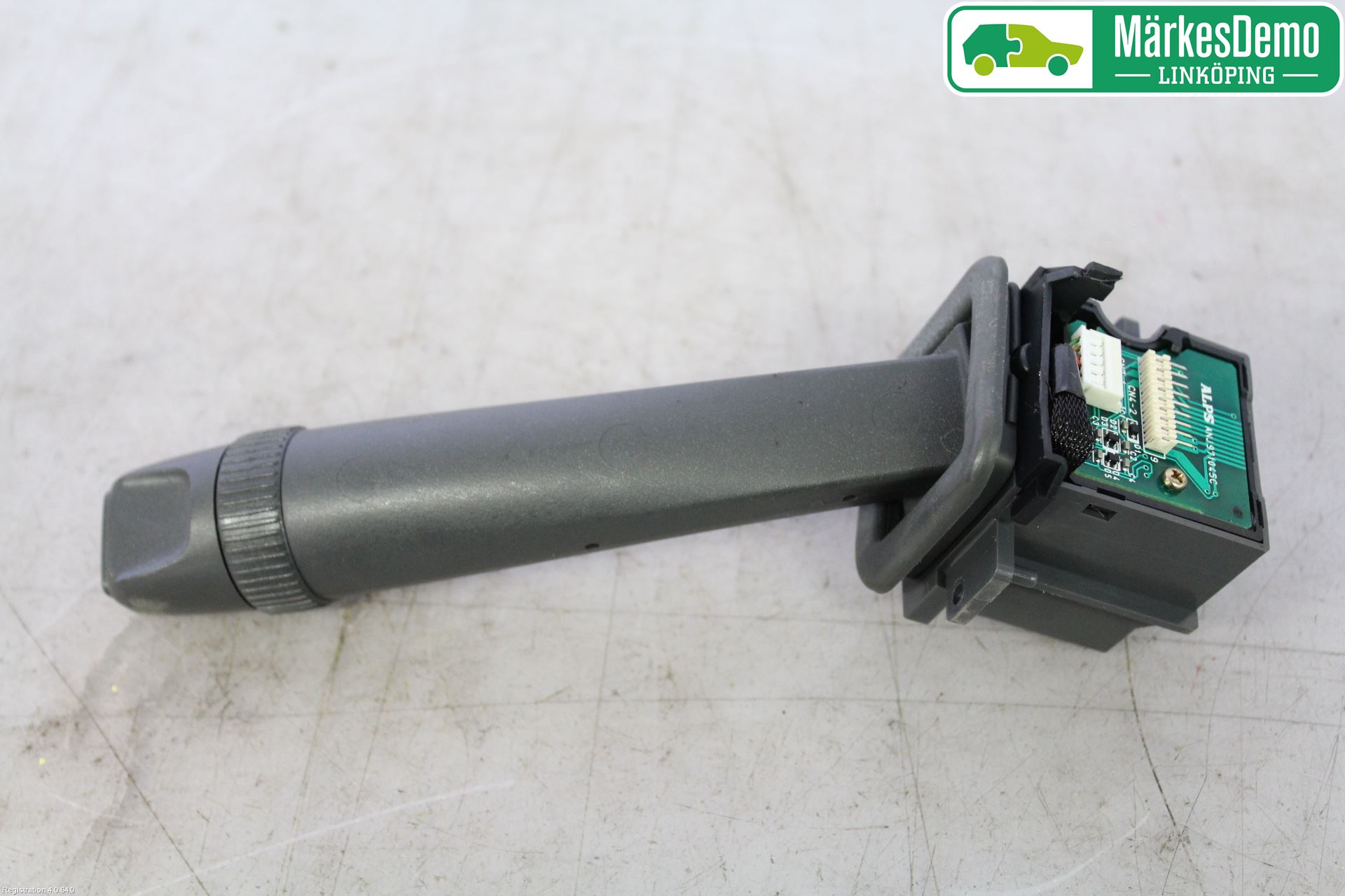 Volvo S80 99-03 Bryter Ratt Visker - Spyler