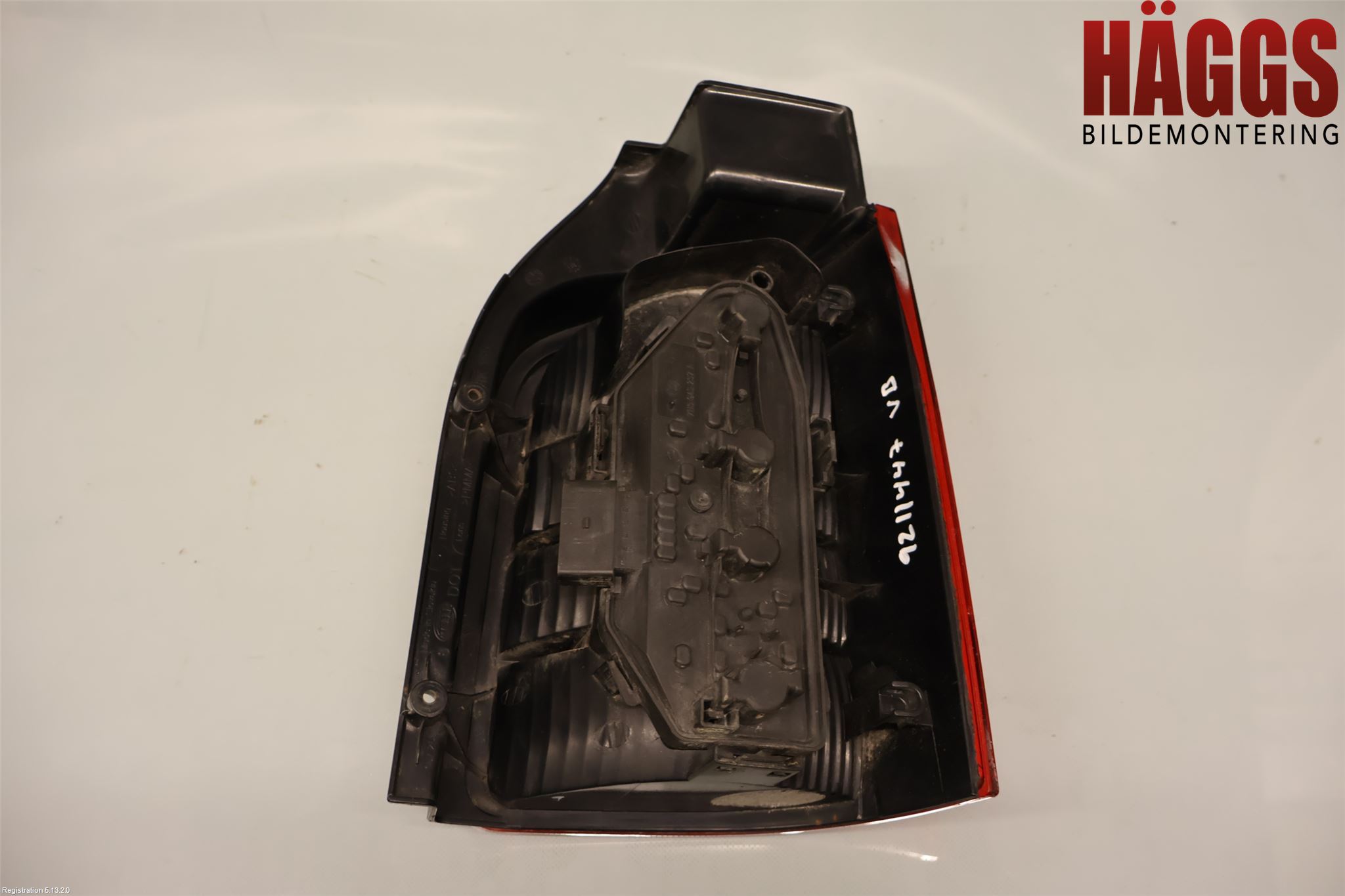 Volkswagen VW TRANSP/CARAVELLE (T5) 04-15 Baklykt Venstre