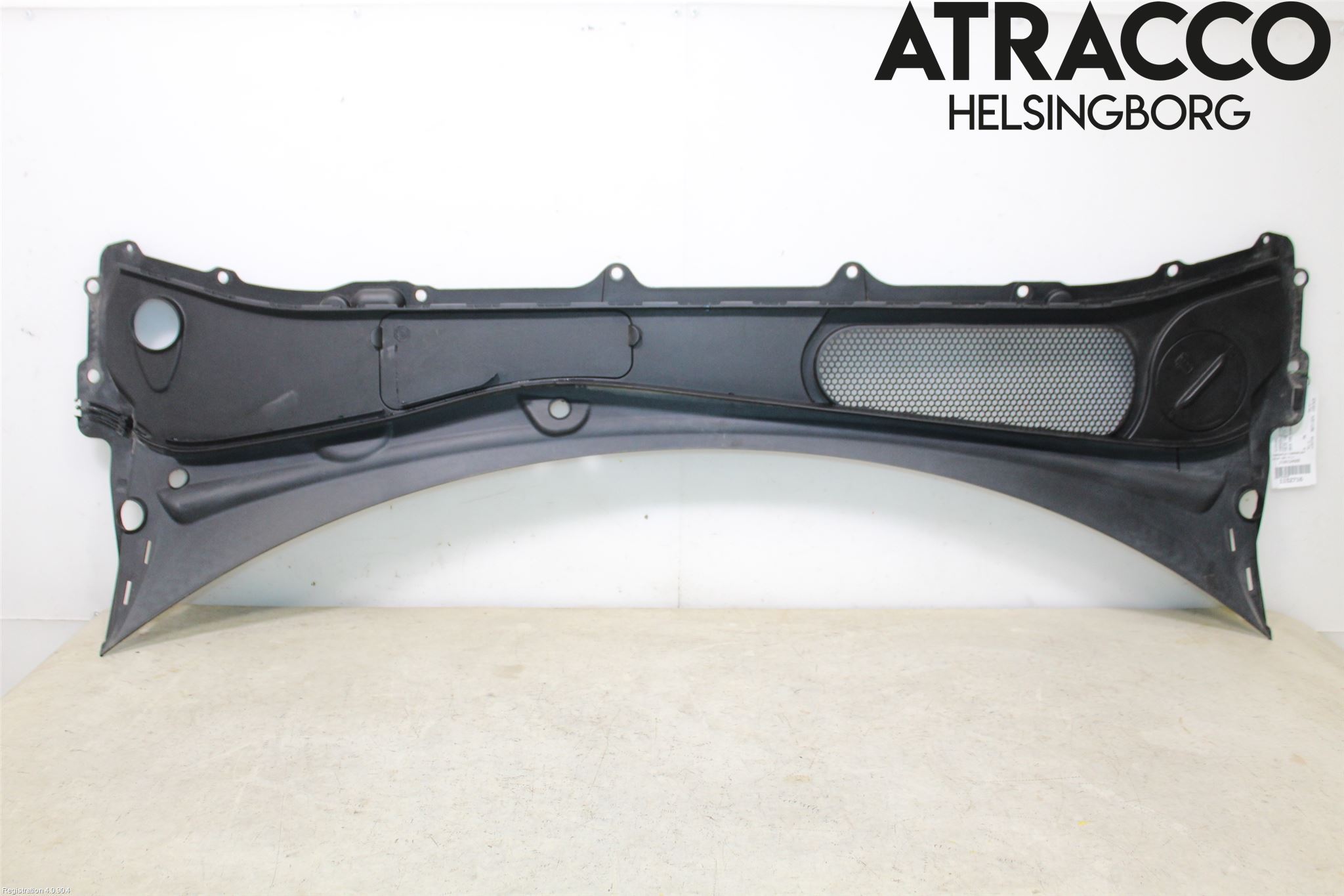 Volvo V90 17->> Visker Deksel-Grill-Under Frr
