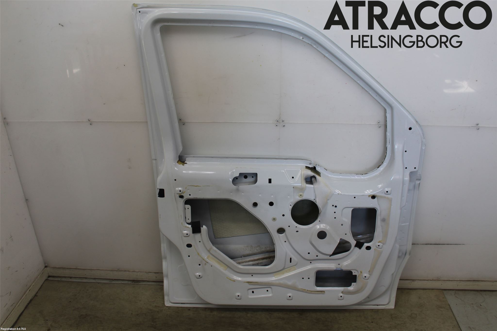 Ford TRANSIT CONNECT 09-13 Dør 4D Foran Venstre