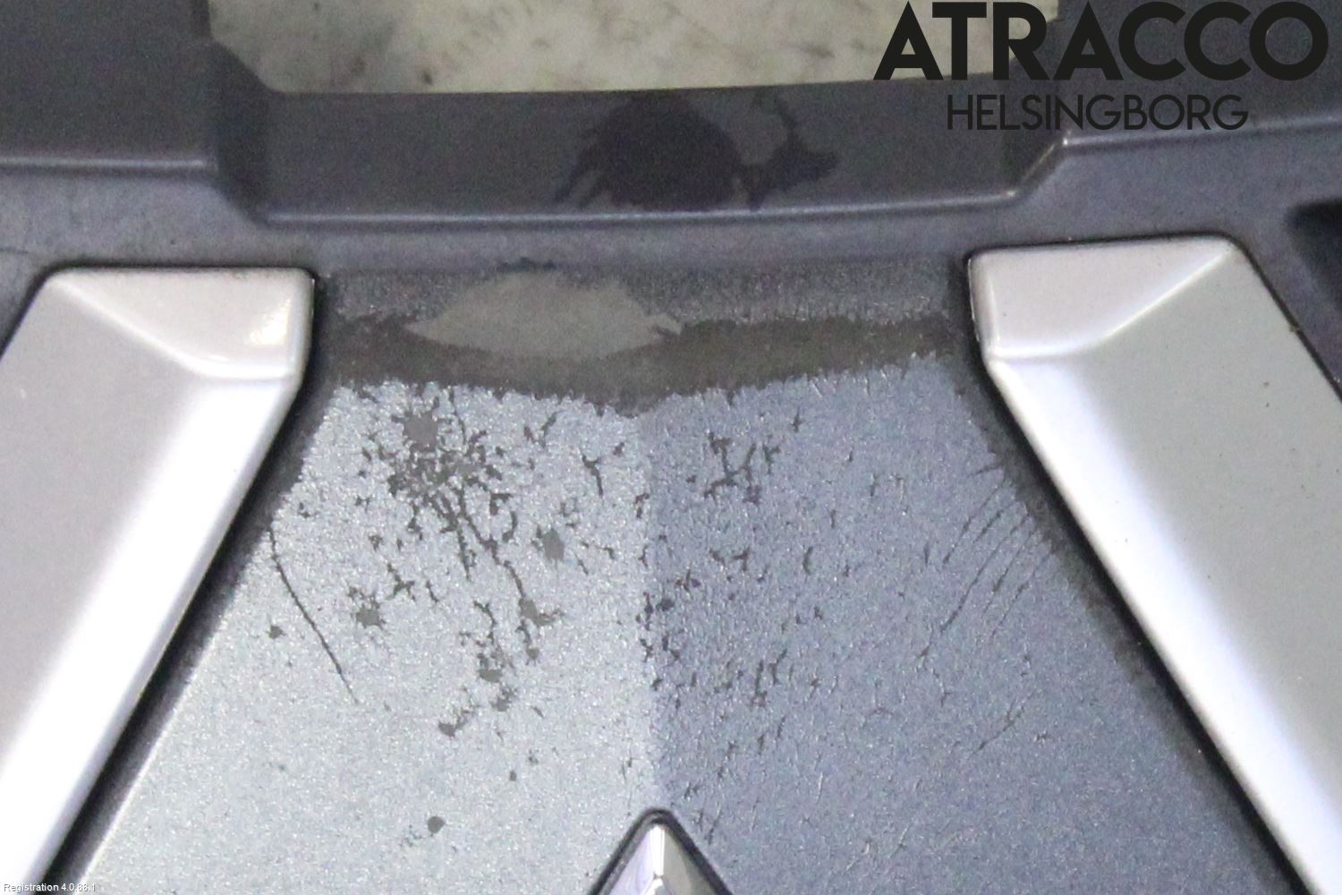 Mitsubishi OUTLANDER 07-12 Grill Komplett