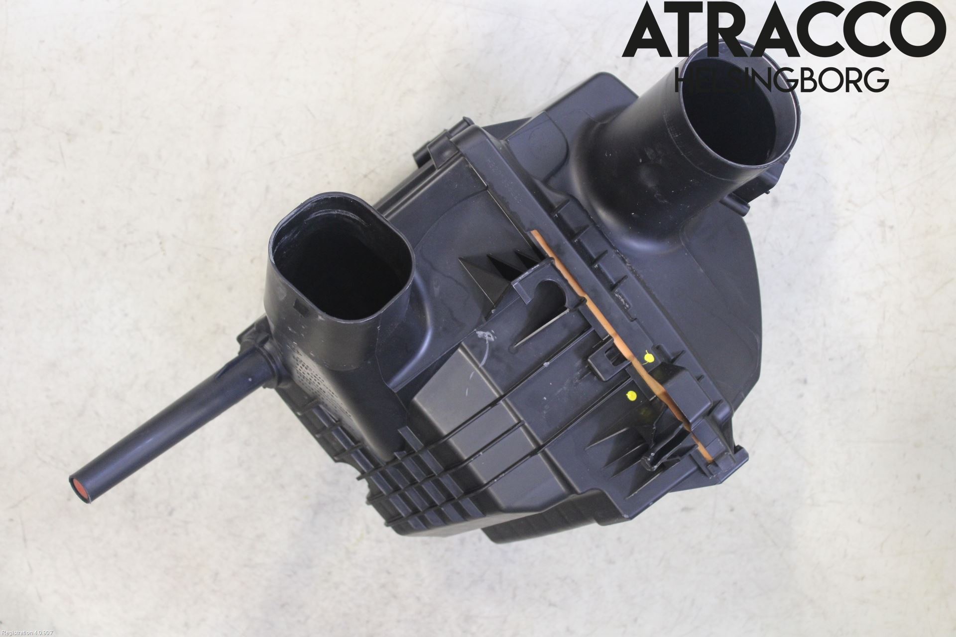 Nissan NV300 16-22 Luftfilter Boks