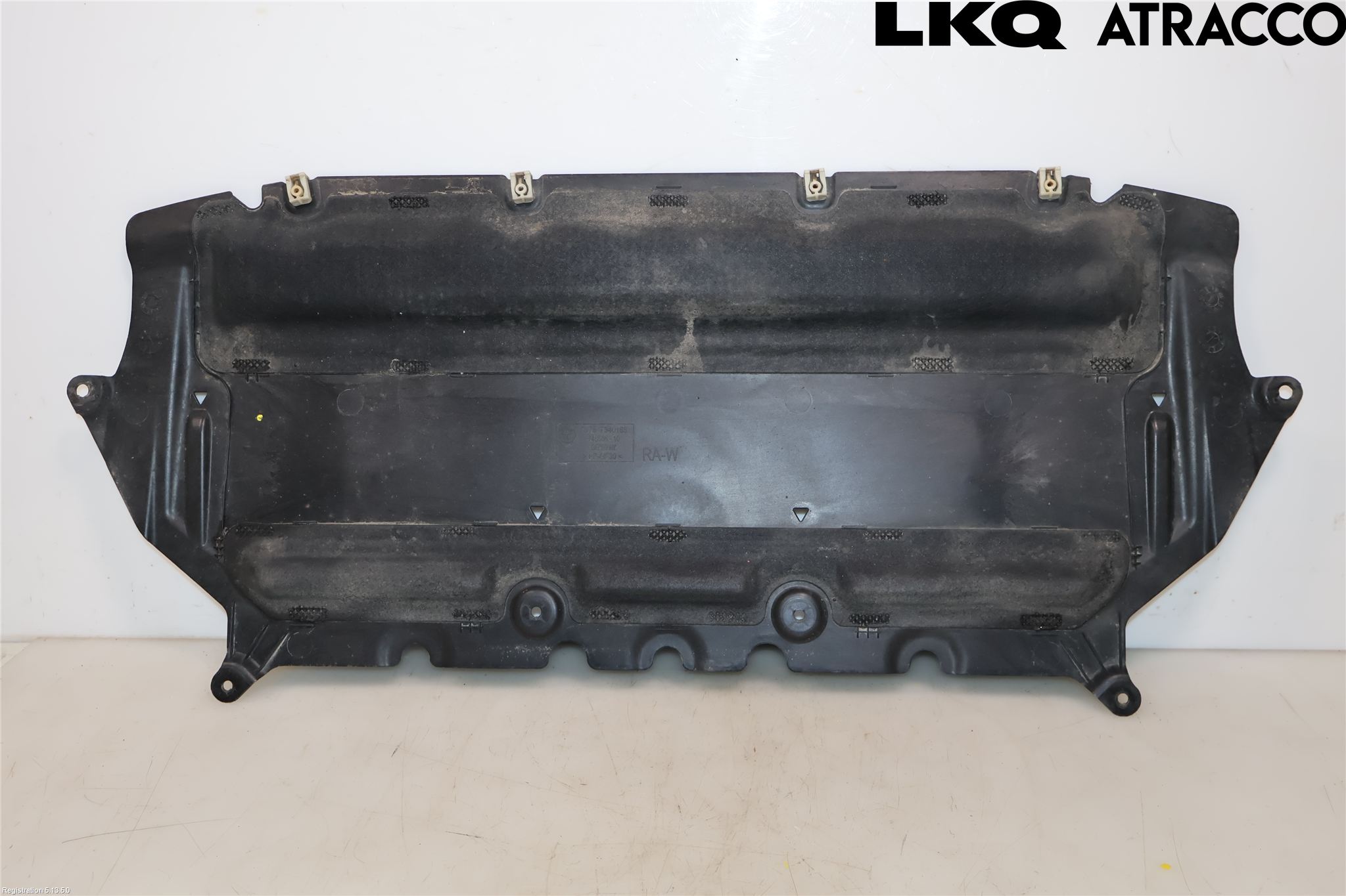 BMW 5 G30/G31/F90 17-23 Bunnplate U Motor-Gear-Dørk