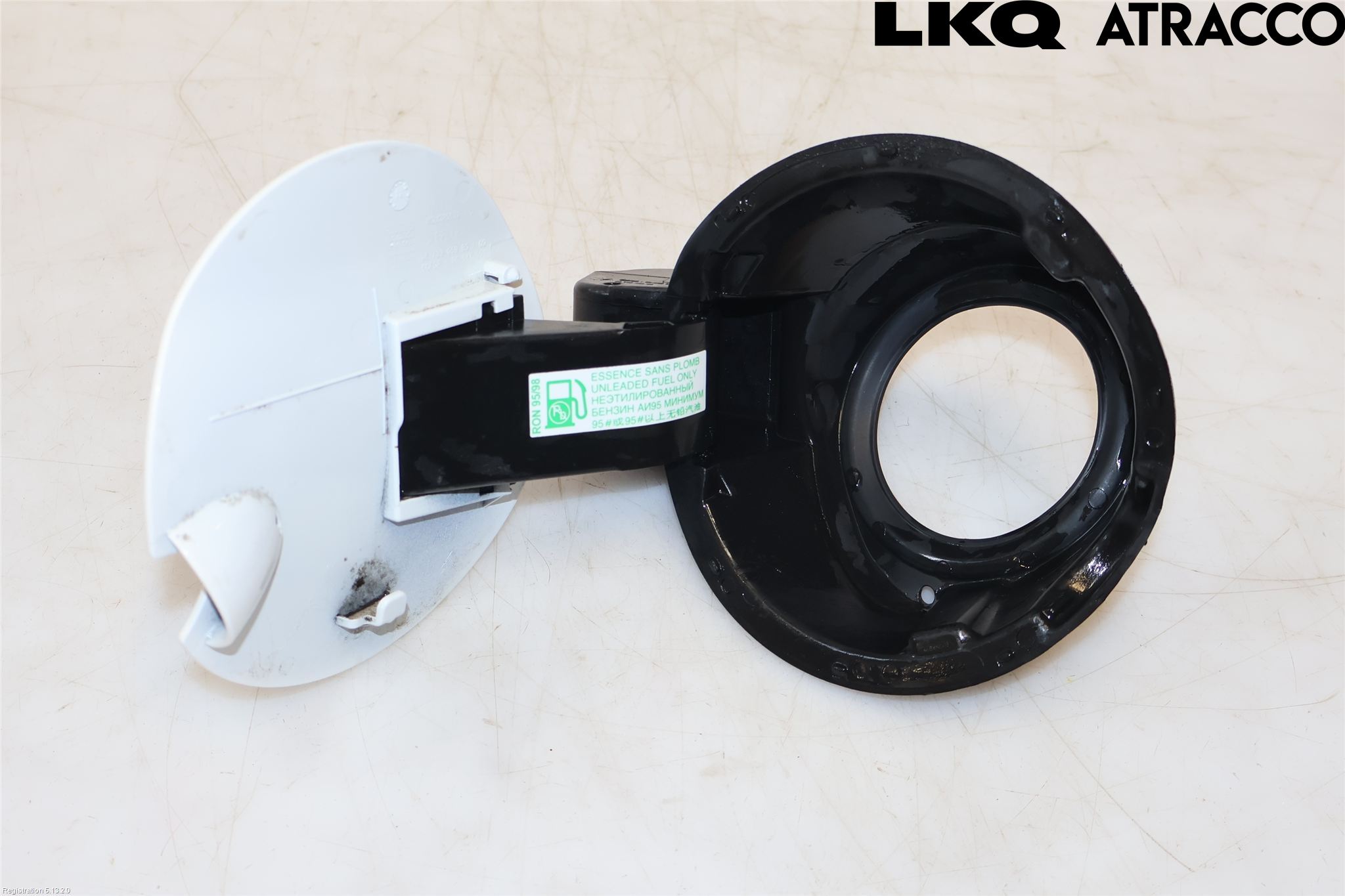 Peugeot 208 12-15 Drivstoff Tankluke