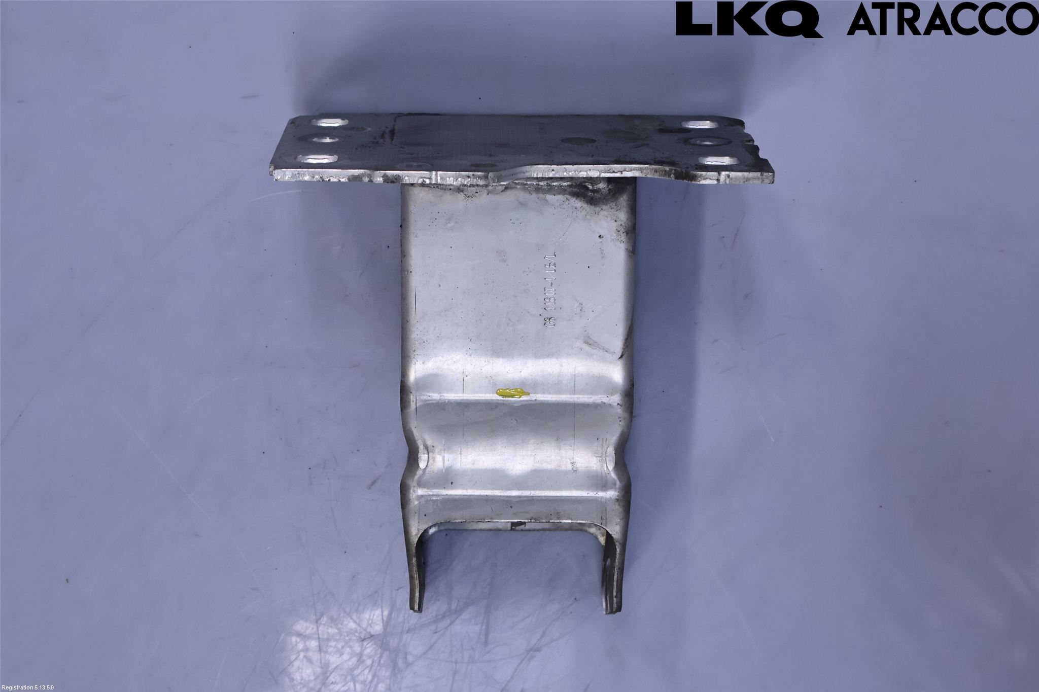 Audi A4/S4 B9 16-19 Støtfanger Foran Feste