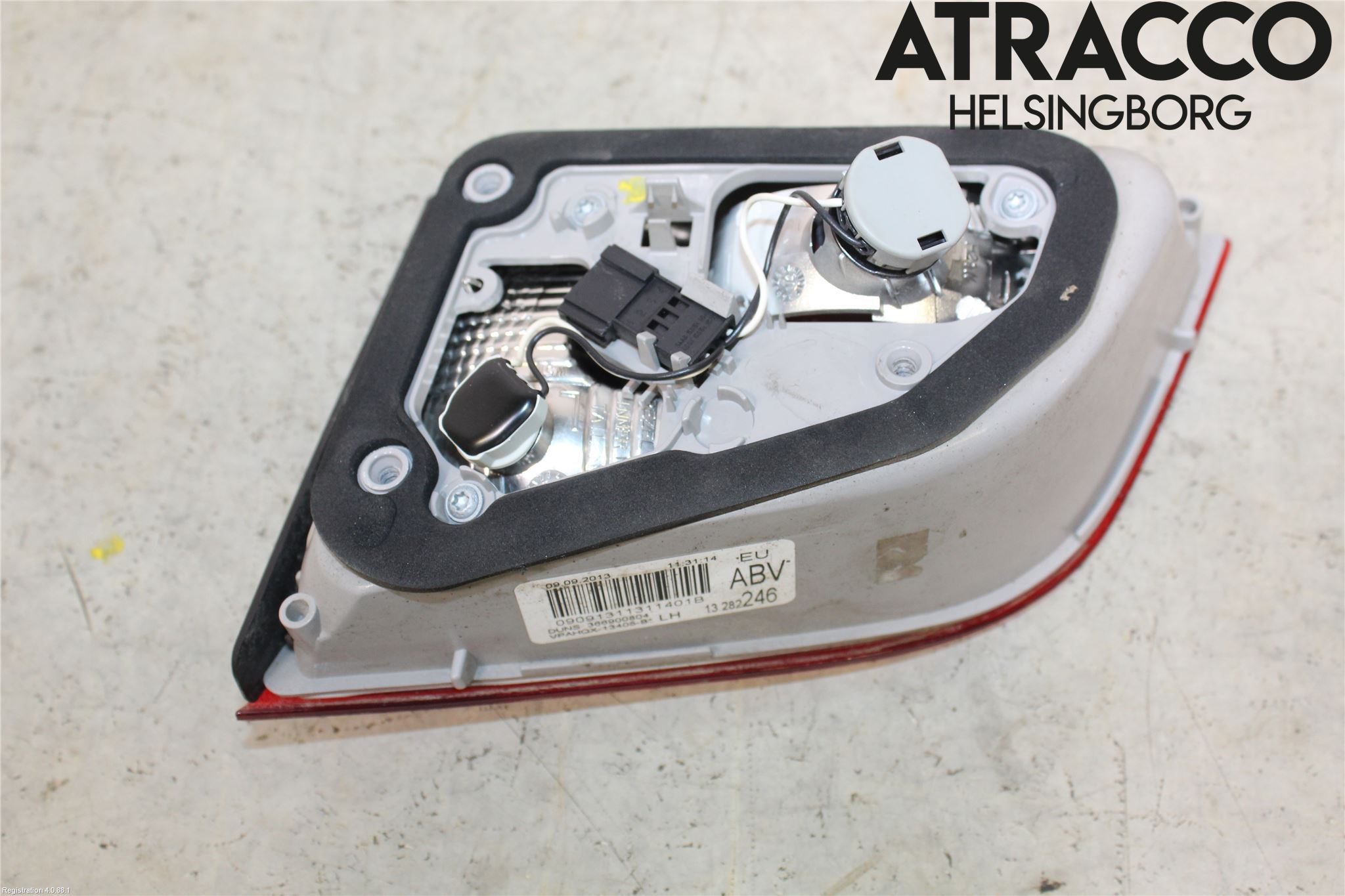 Opel ASTRA J 10-15 Baklykt Venstre  På Luke(Indre
