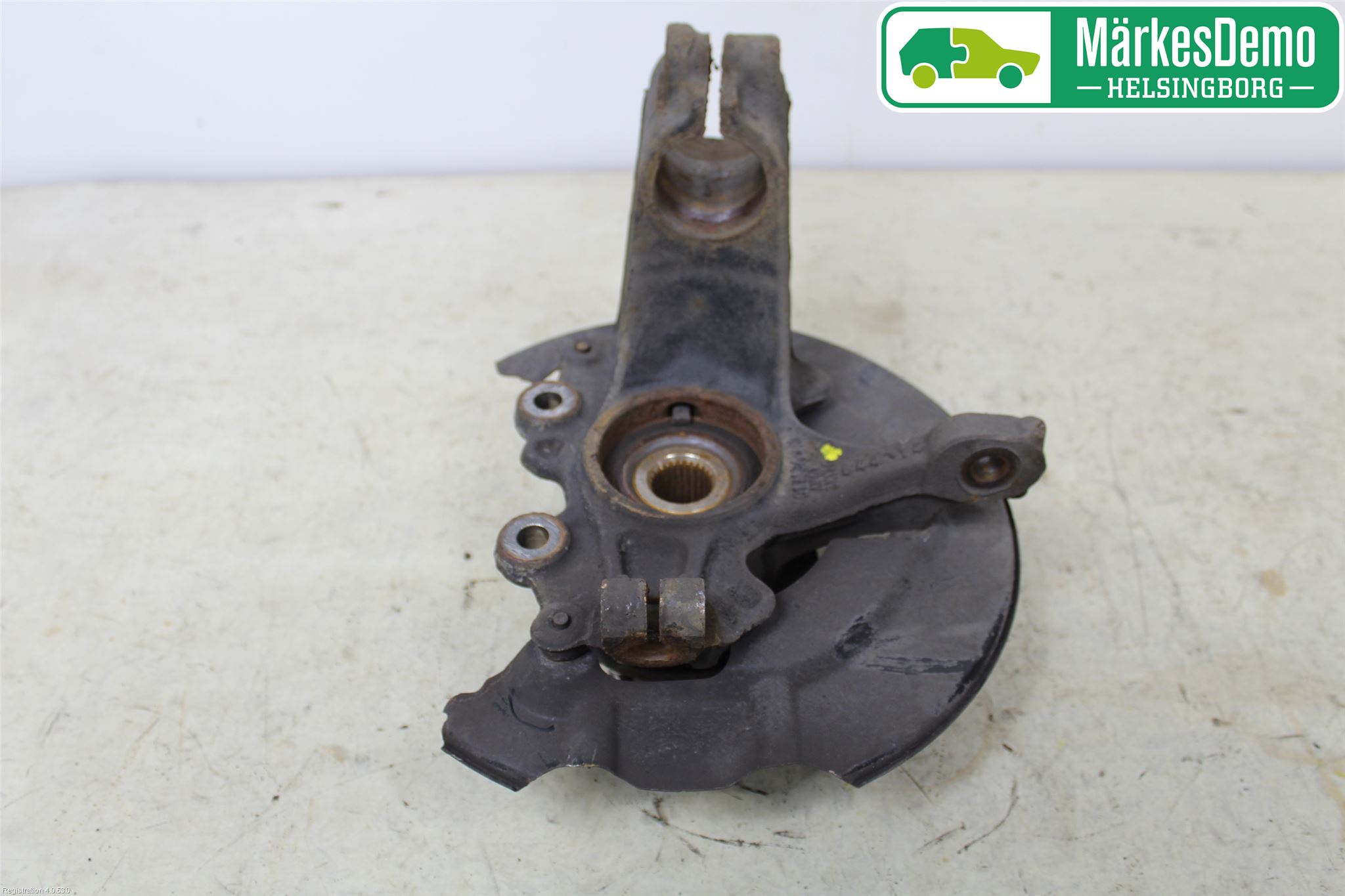Ford FOCUS 11-14 Spindel Hf