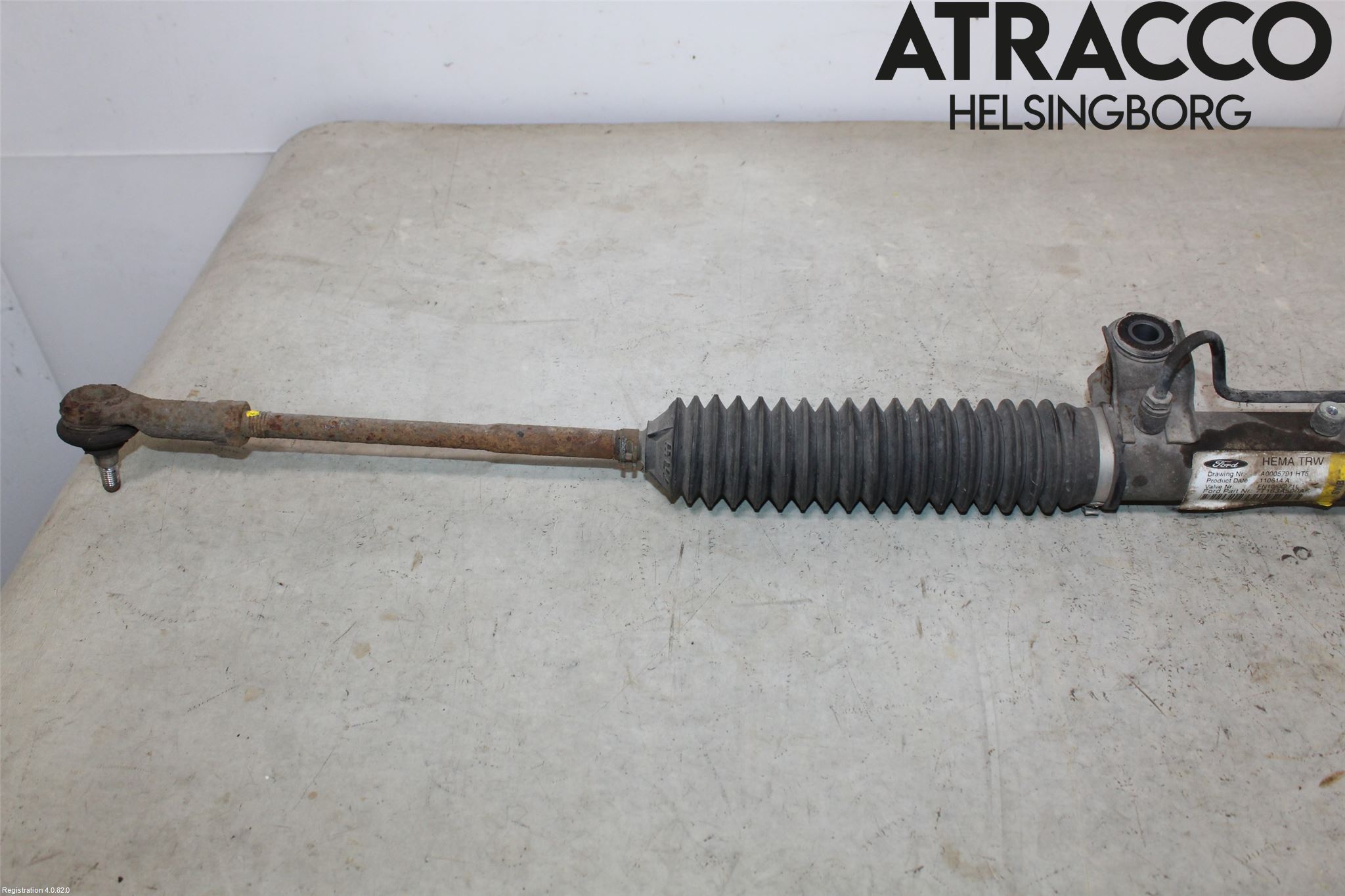 Ford TRANSIT CONNECT 09-13 Servo Snekke - Tannstang