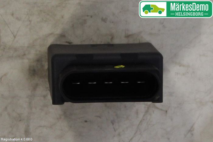 Volkswagen VW PASSAT 15-19 Styreenhet Drivstoffpumpe