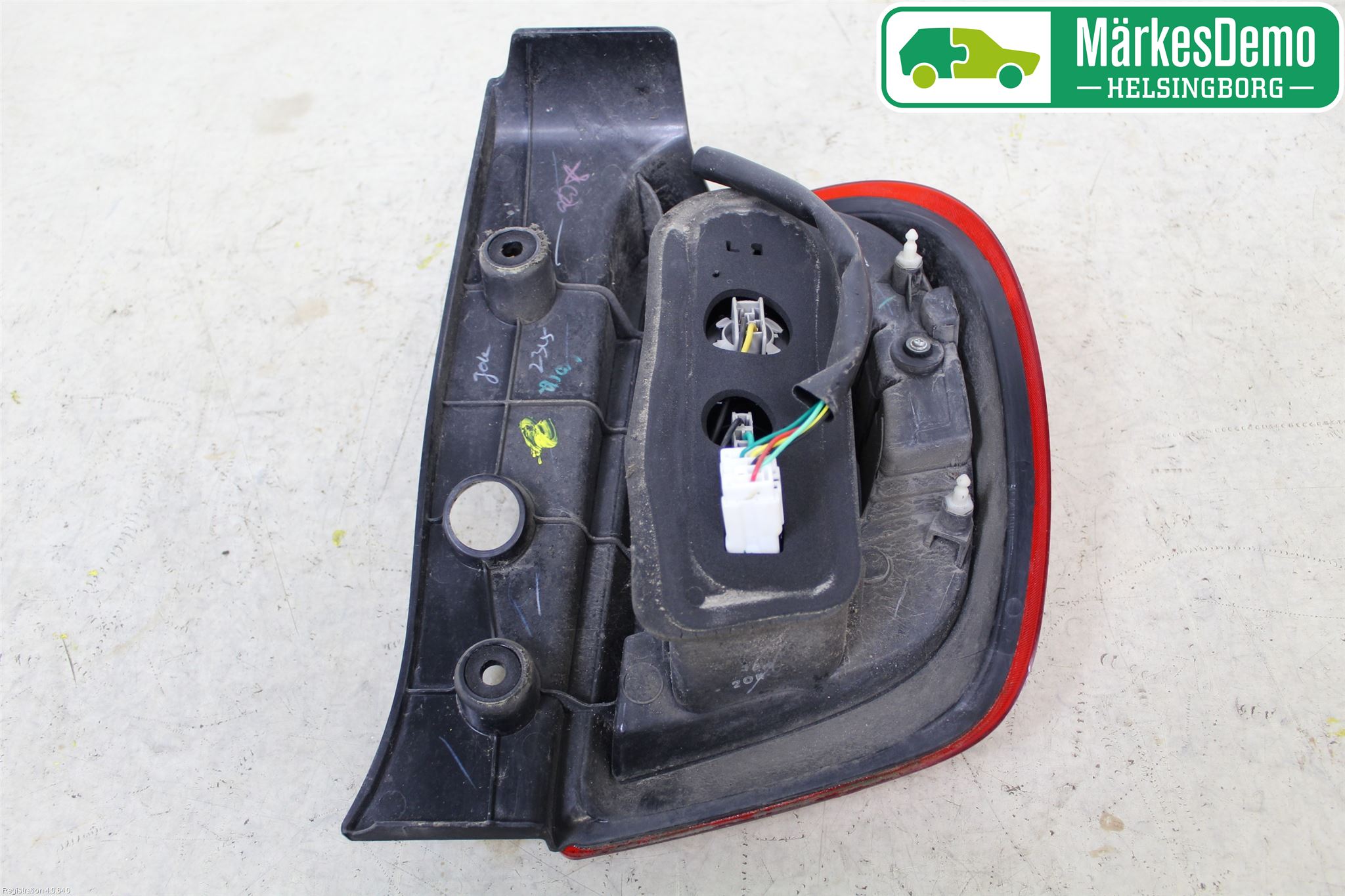 Nissan MICRA 11-16 Baklykt Venstre