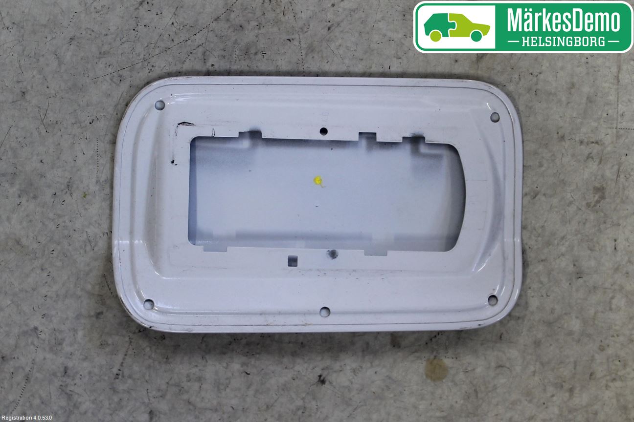 BMW 3 F30/F31/F80 12-19 Drivstoff Tankluke
