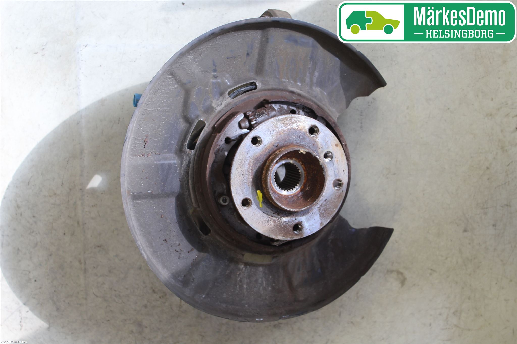 BMW X1 E84 10-15 Spindel Hb