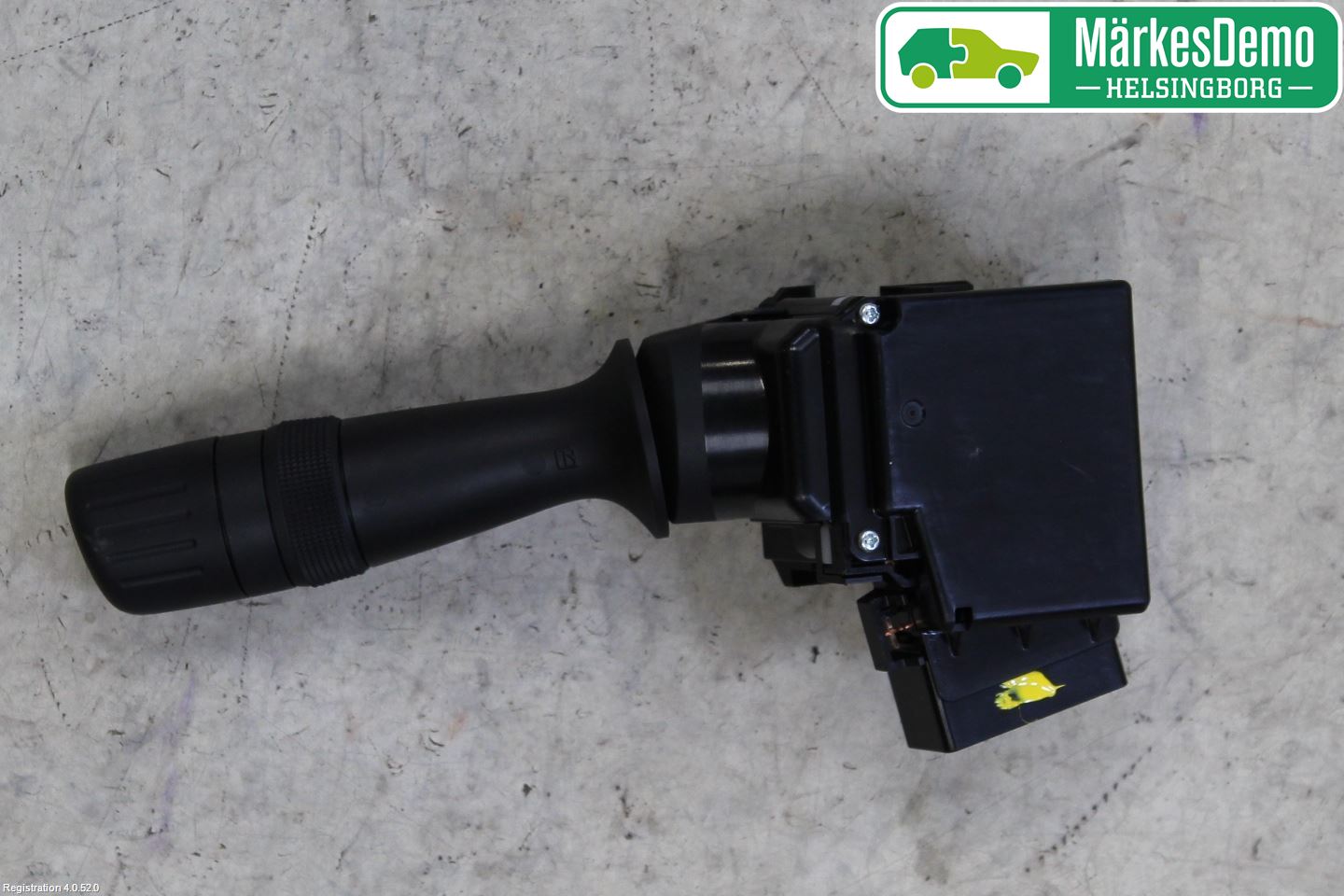 Toyota RAV4 13-18 Bryter Ratt Visker - Spyler