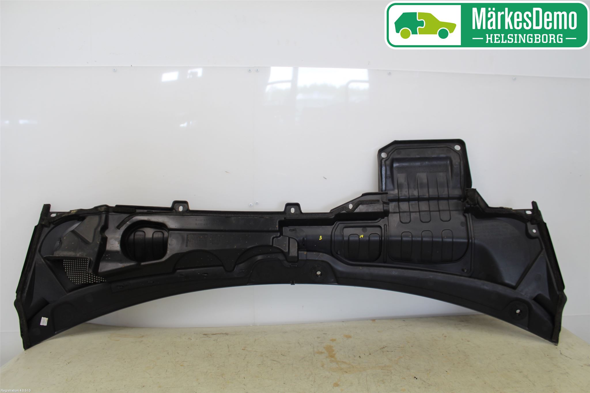 Landrover LAND ROVER RANGE ROVER EVOQUE (L538) 11-18 Visker Deksel-Grill-Under Frr