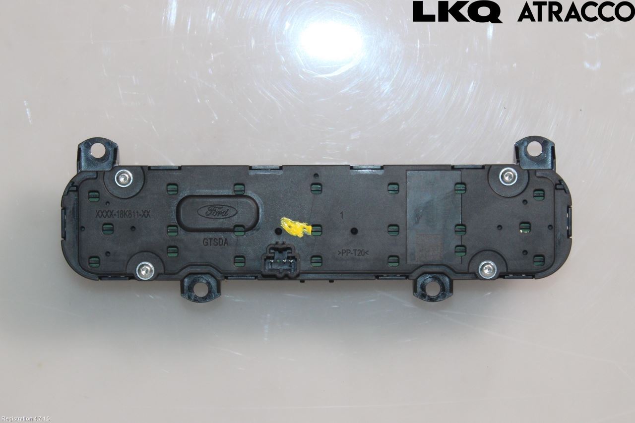 Ford TRANSIT/TOURNEO CUSTOM 13-24 Stereo Radio Med Cd
